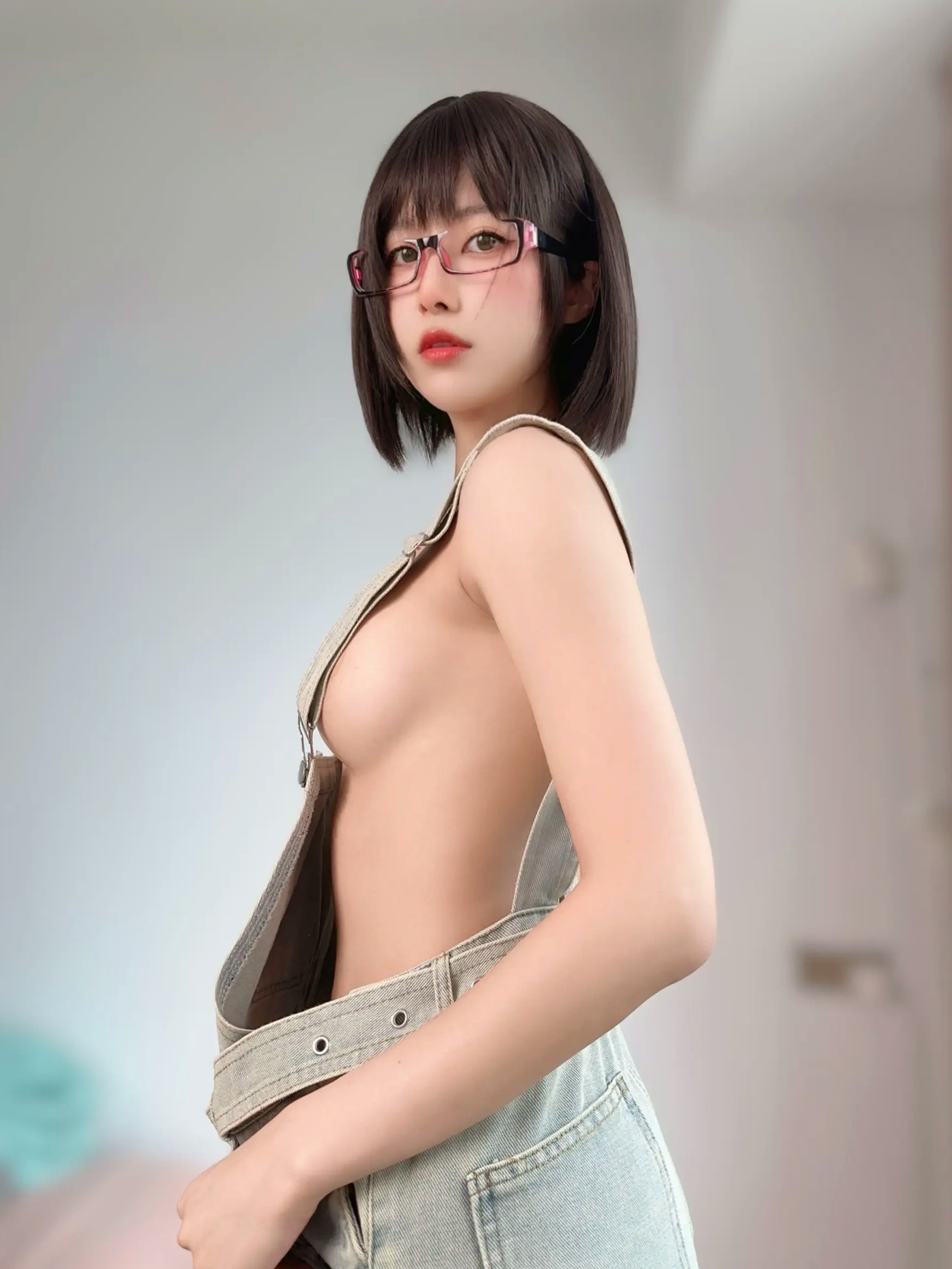 布丁大法 - 好热 居家眼镜妹大尺度私房性感写真