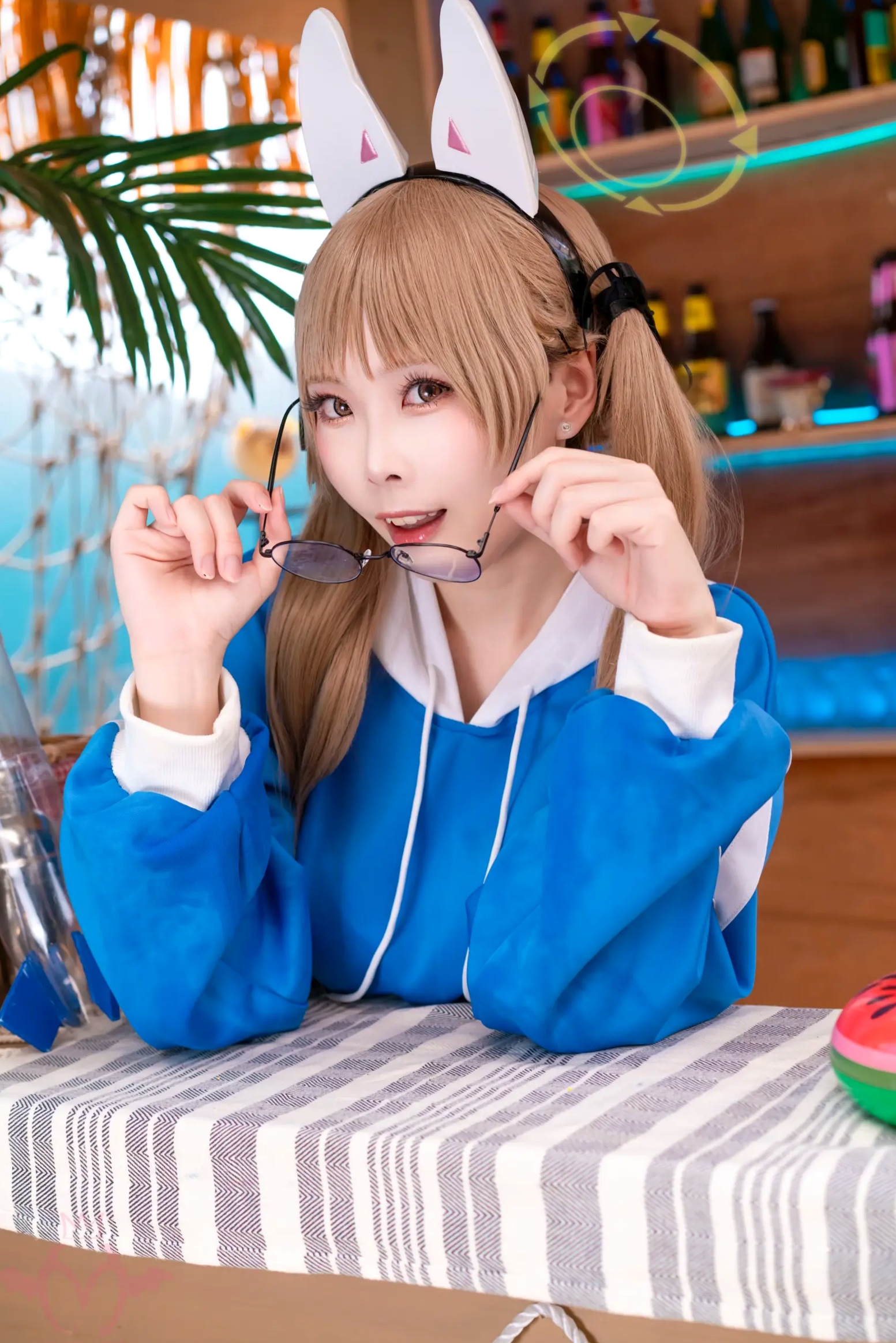 Maou Mo - Kazekura Moe 蔚蓝档案风仓萌COS写真 性感角色扮演养眼美腿