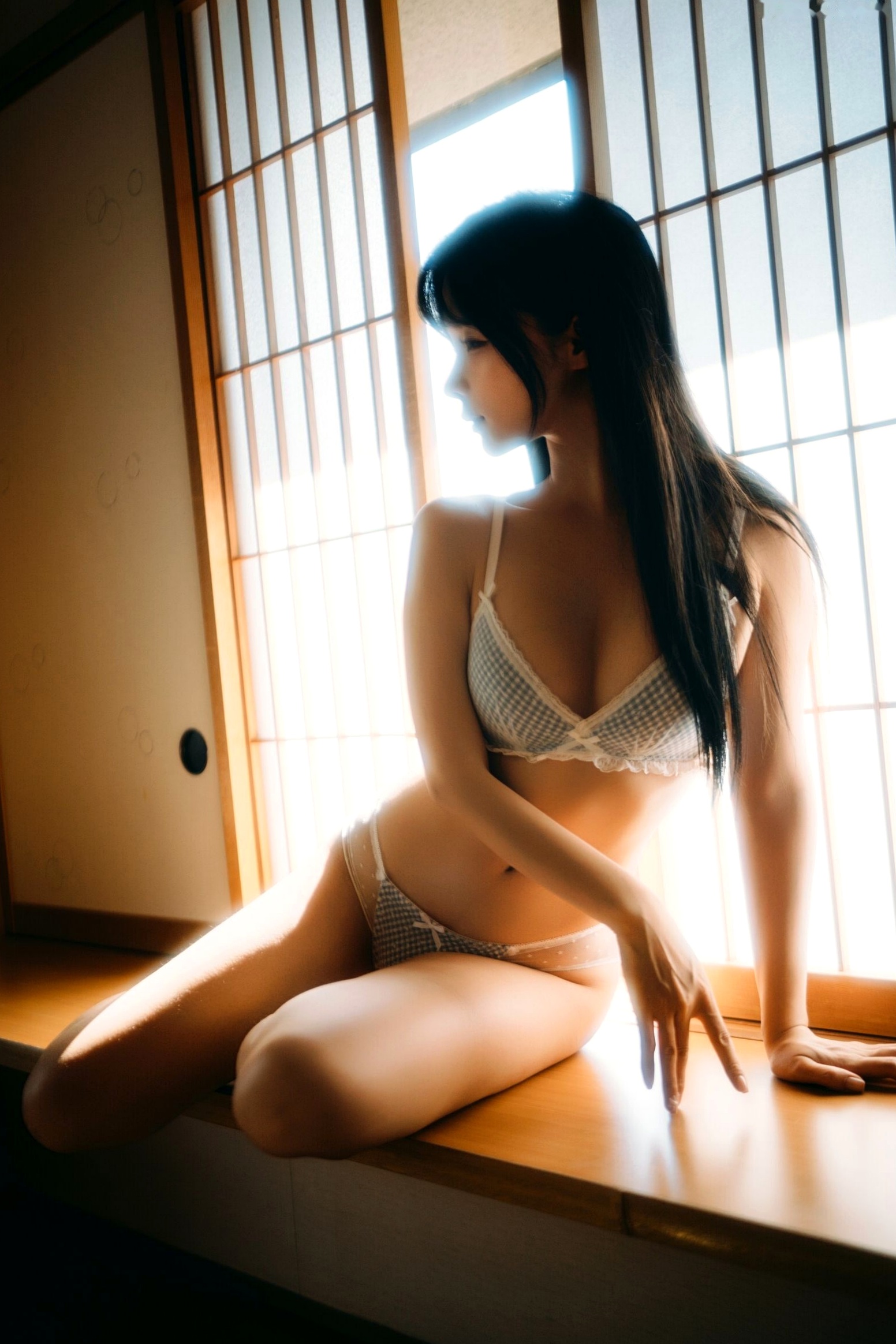 蠢沫沫-夏想-上 日系和服海边校服水疗比基尼性感写真