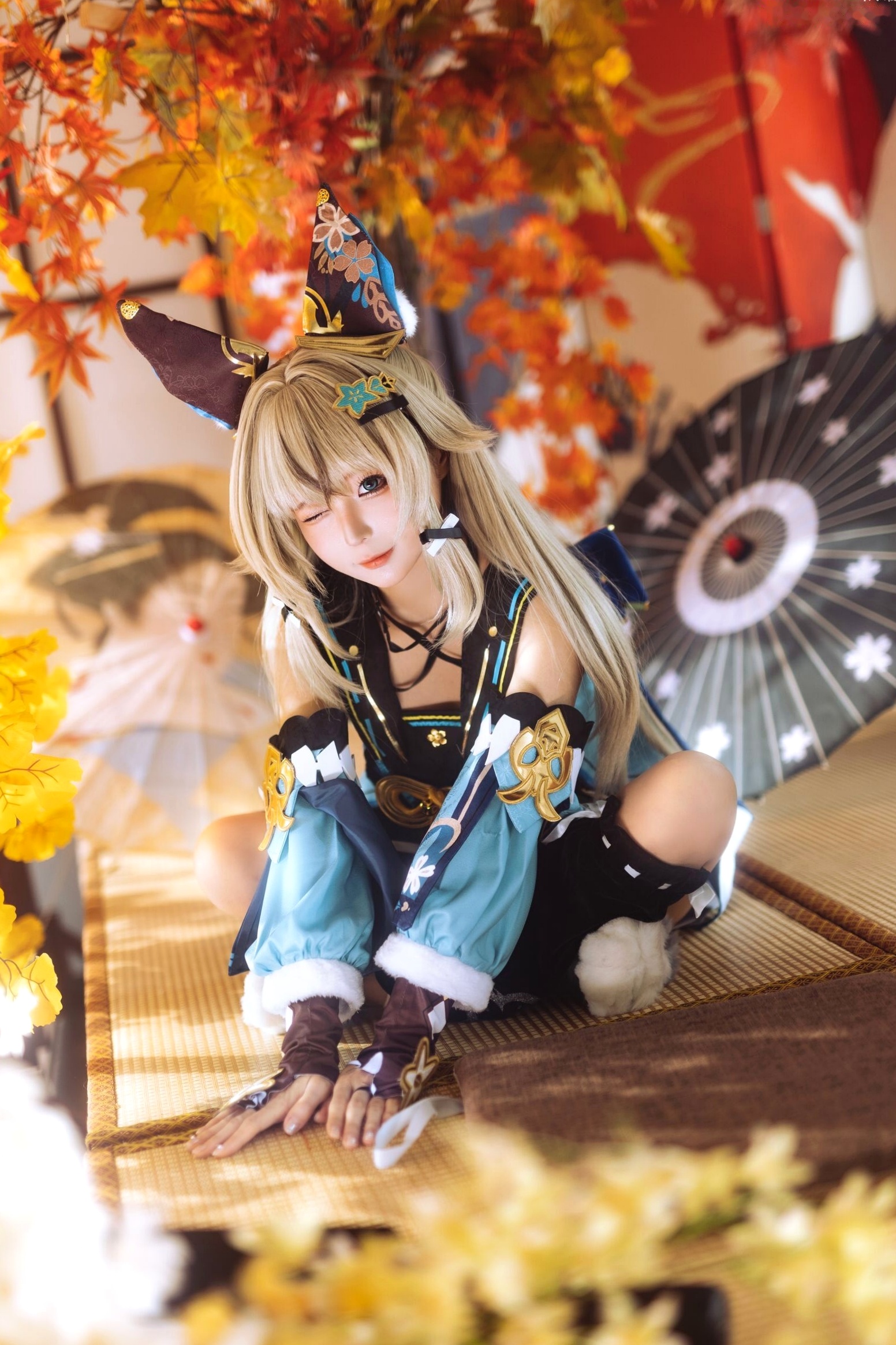 蠢沫沫《原神》绮良良Cosplay写真 纸箱猫娘和风枫叶萌系可爱美图
