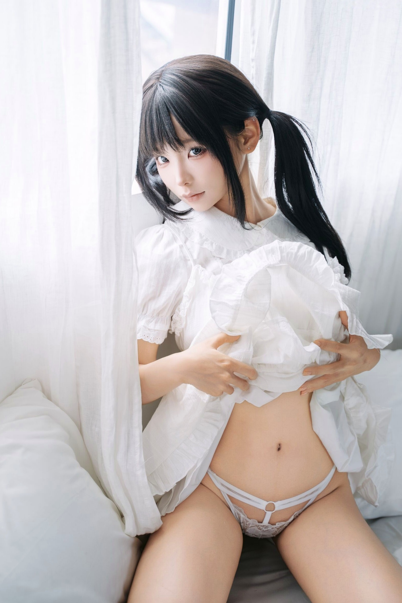 《蠢沫沫-8月写真合集-1》日系家居白裙少女私房治愈写真