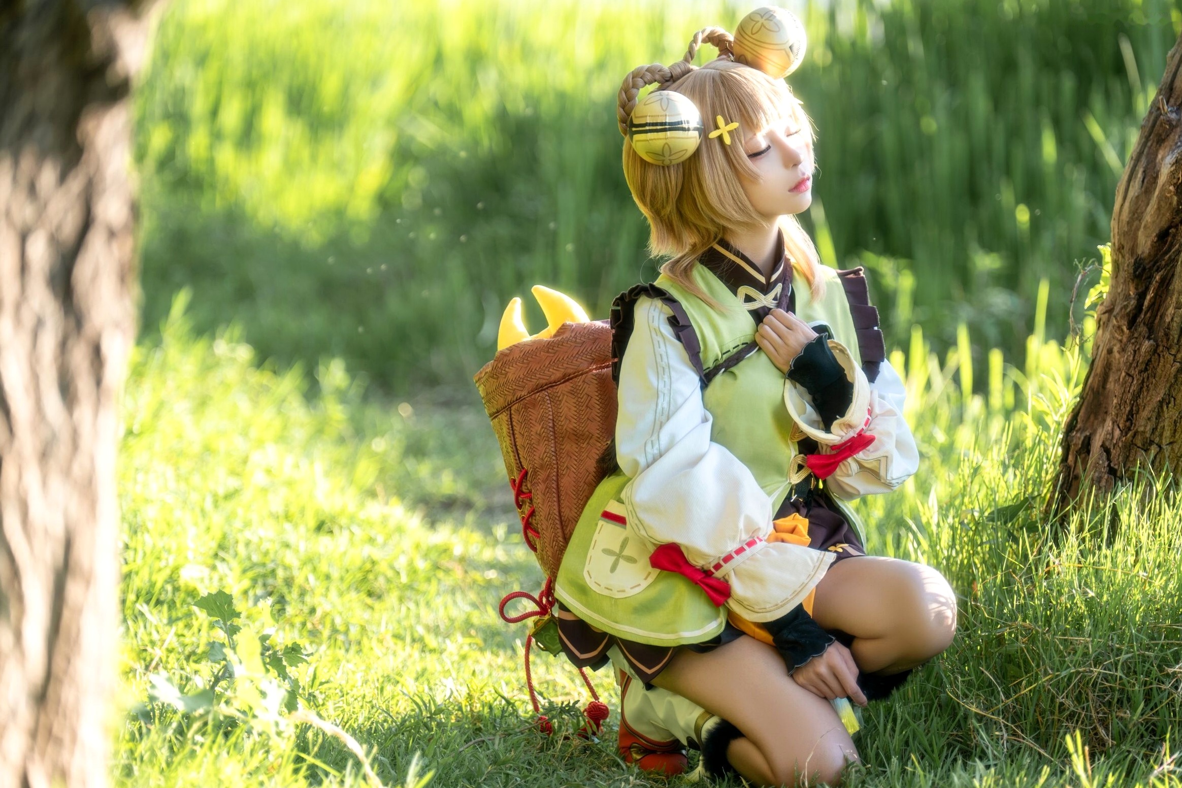 蠢沫沫-瑶瑶原神Cosplay户外阳光草地清新治愈萌系写真
