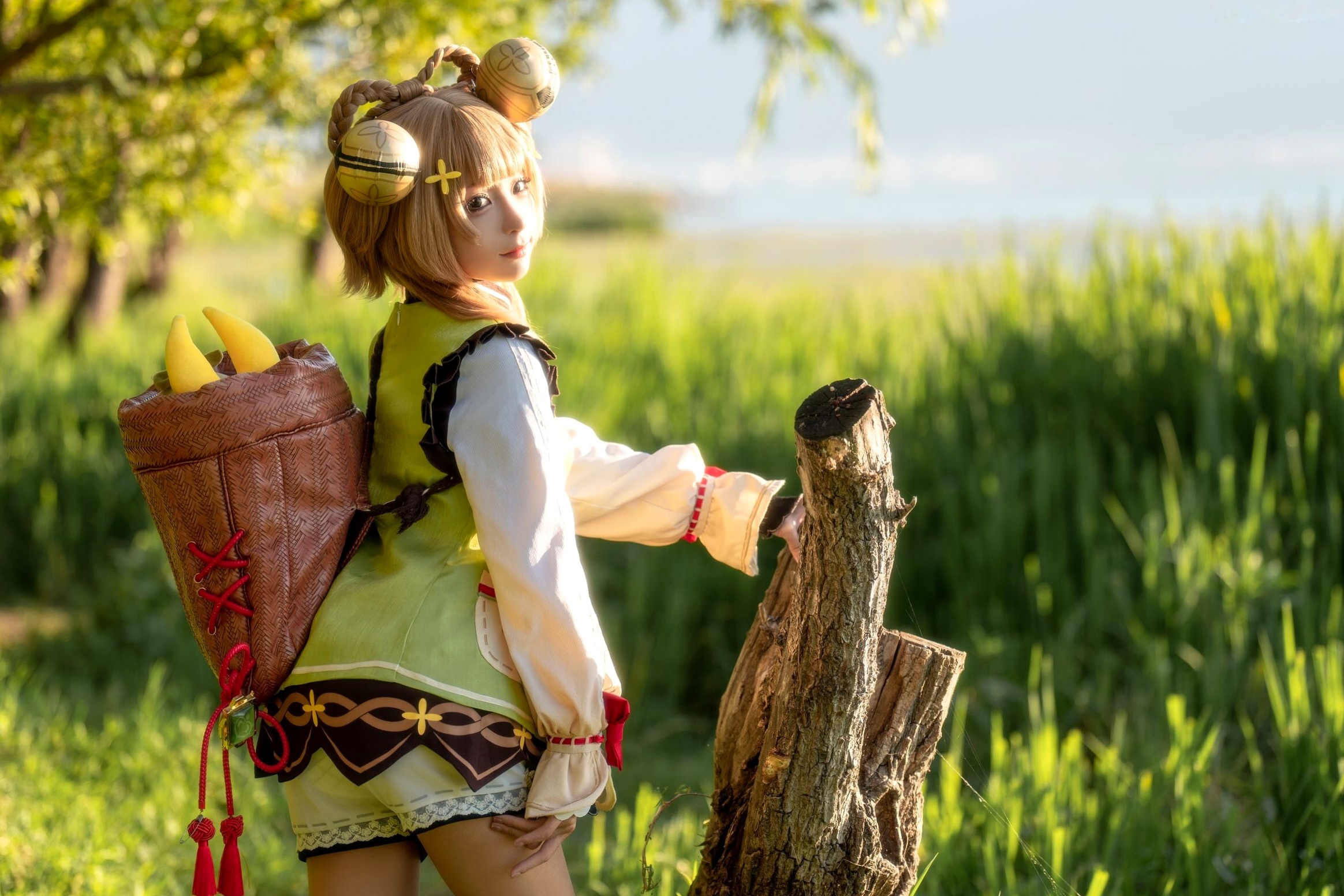 蠢沫沫-瑶瑶原神Cosplay户外阳光草地清新治愈萌系写真