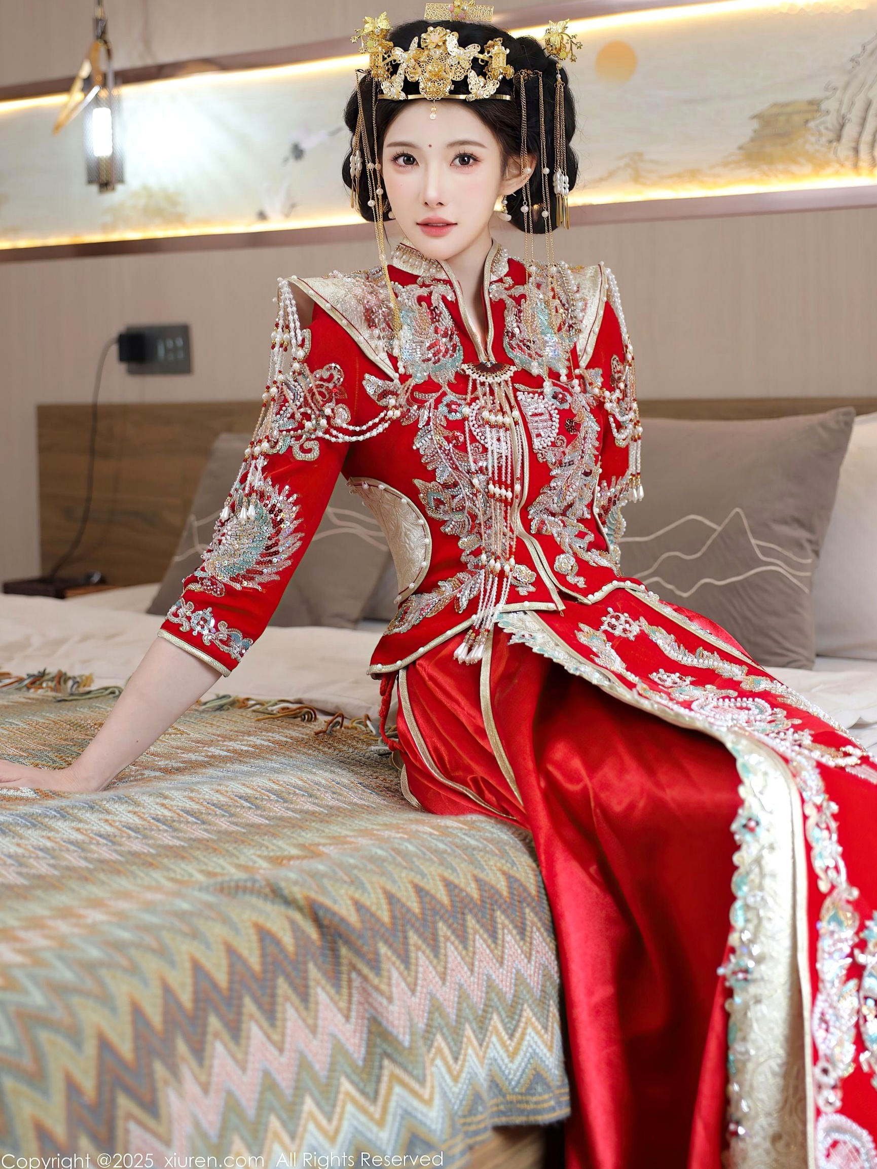 XiuRen秀人网-10742-梨霜儿-中式秀禾服新娘红装性感内衣私房诱惑写真