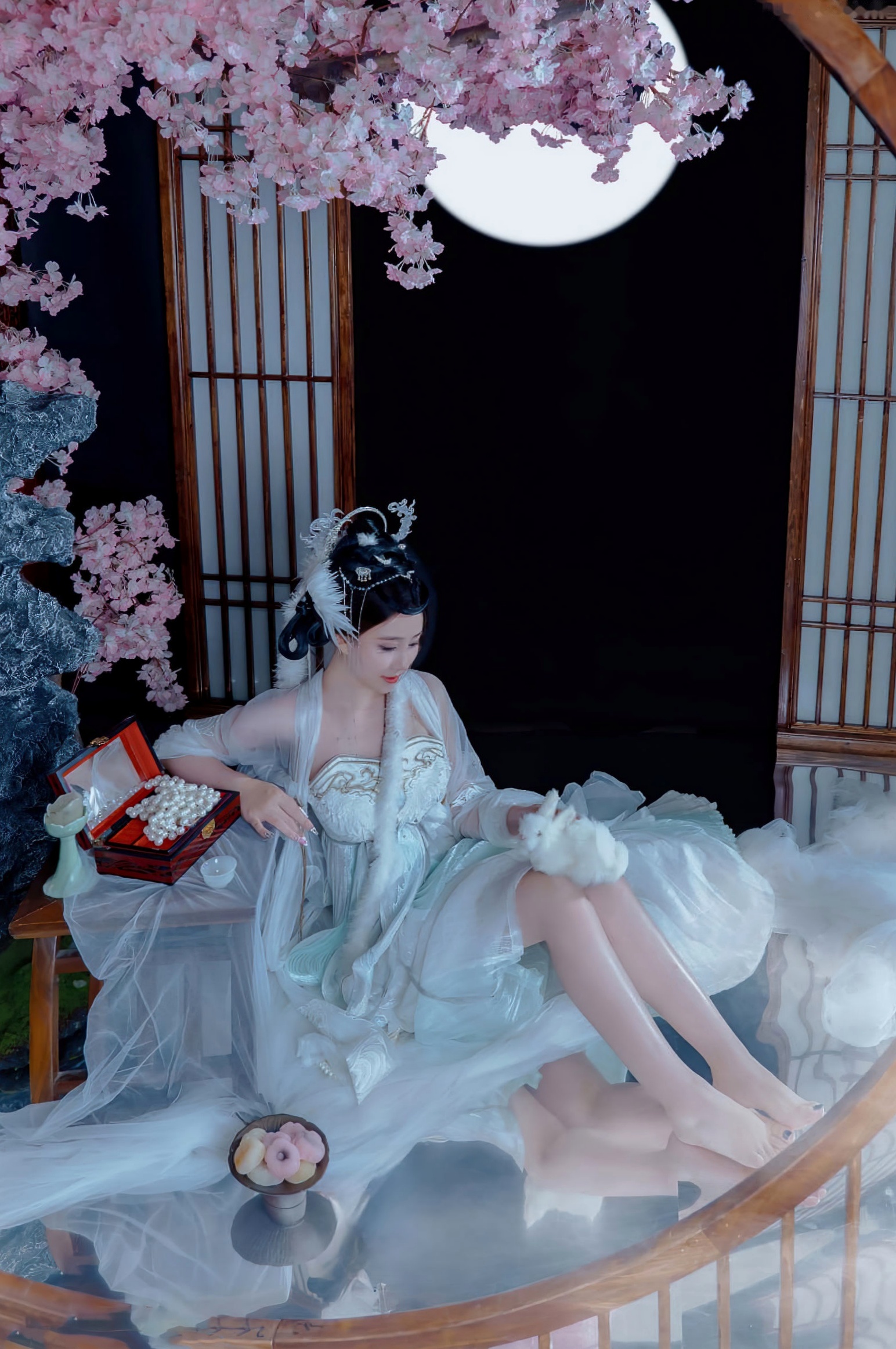 《年年Nnian-嫦娥仙子》古风汉服角色扮演性感大尺度私房写真