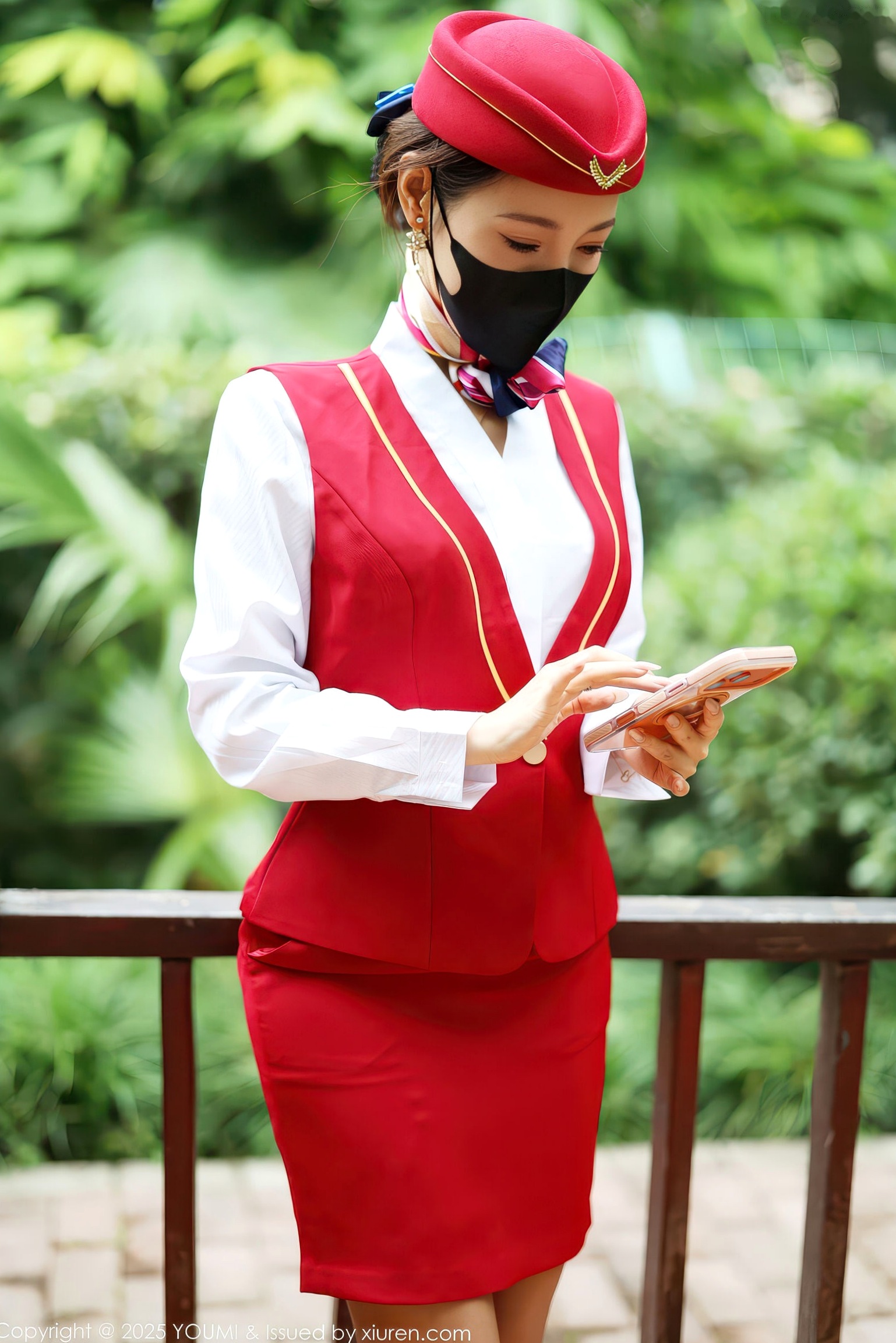 YouMi尤蜜荟-1189-Twins桃之夭夭-红蓝制服姐妹花空姐,极致空姐角色扮演,制服诱惑系列,双胞胎高颜值写真