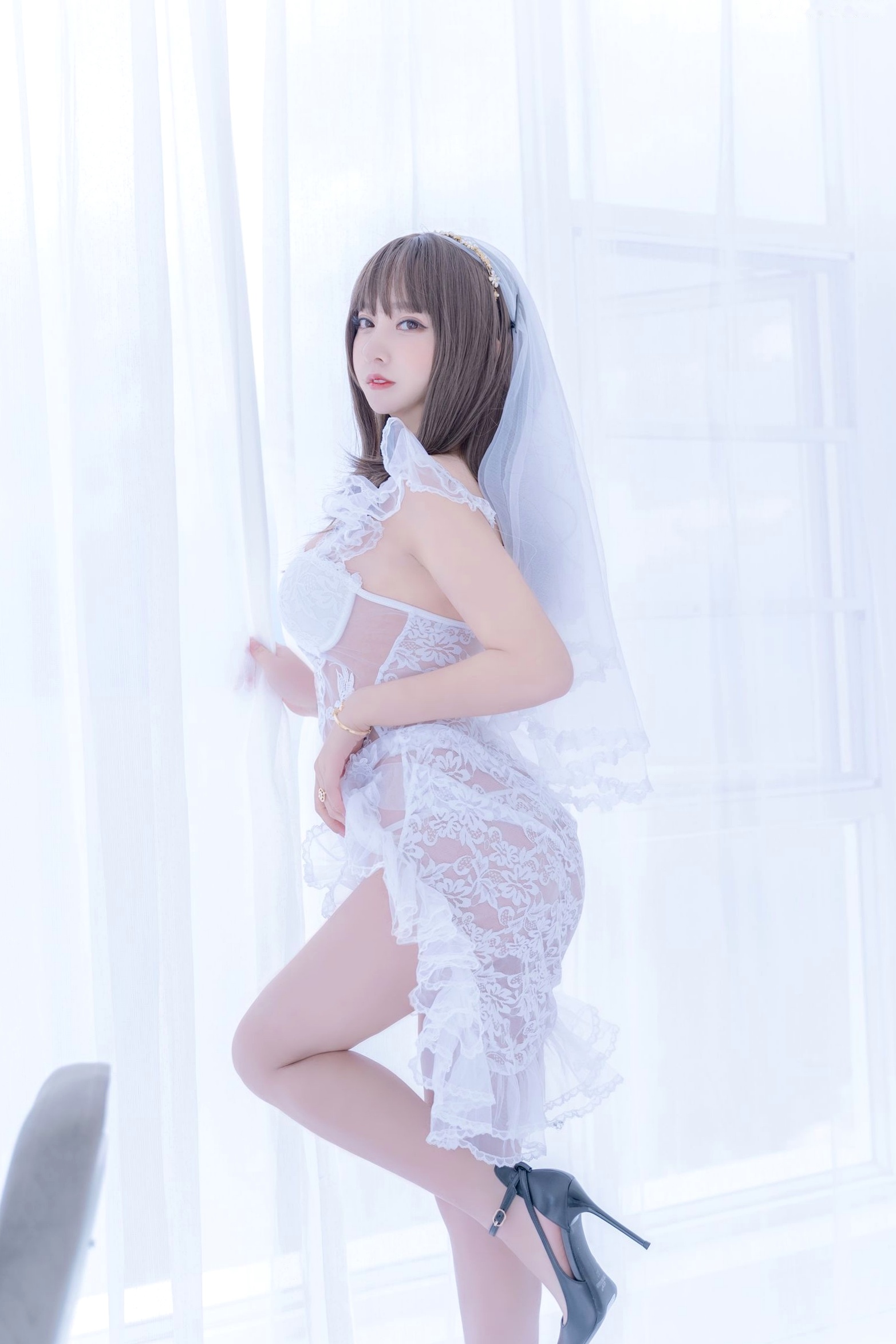 过期米线线喵-061-白雪姬,纯欲婚纱风白色蕾丝内衣诱惑,清新脱俗的私房美图