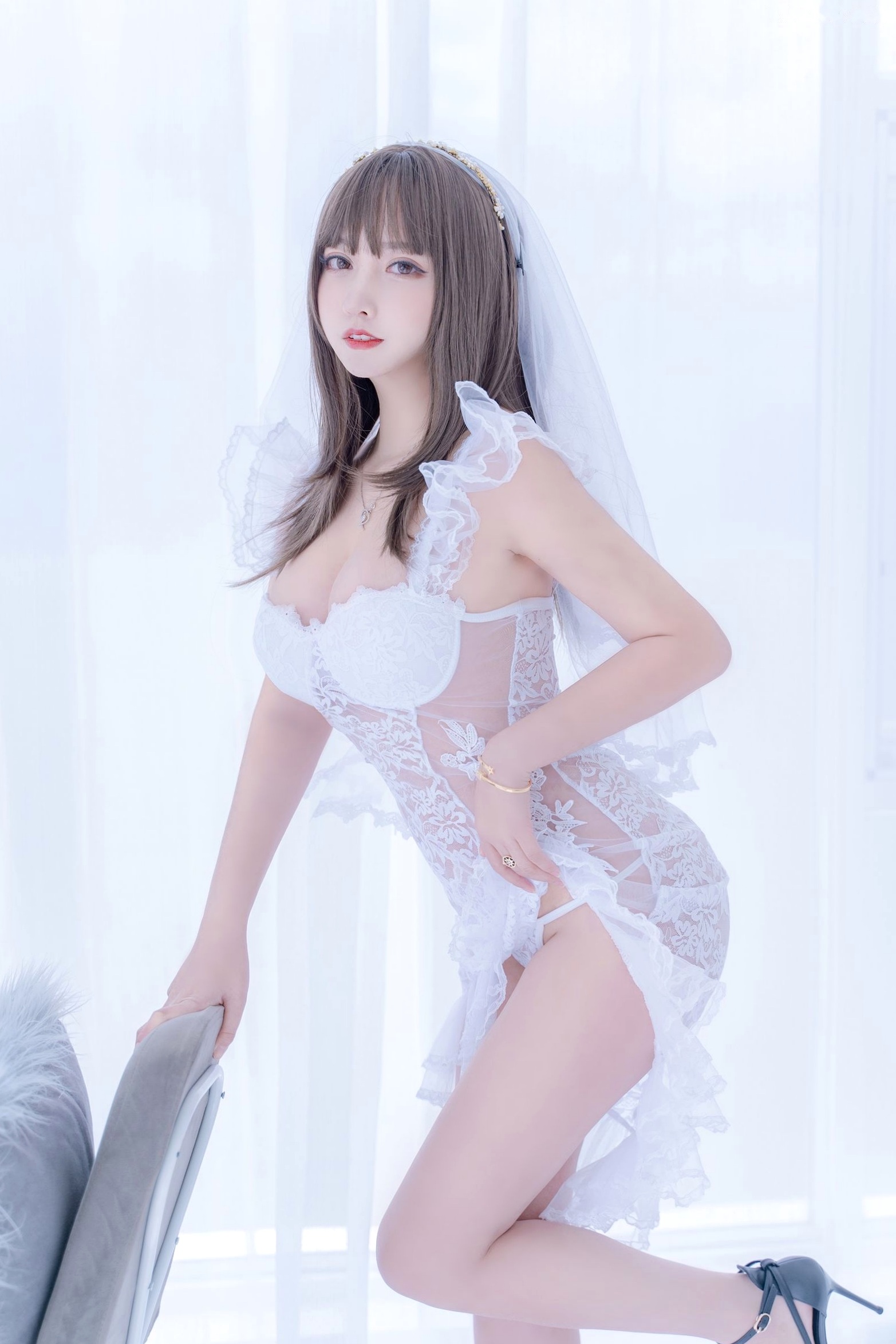 过期米线线喵-061-白雪姬,纯欲婚纱风白色蕾丝内衣诱惑,清新脱俗的私房美图