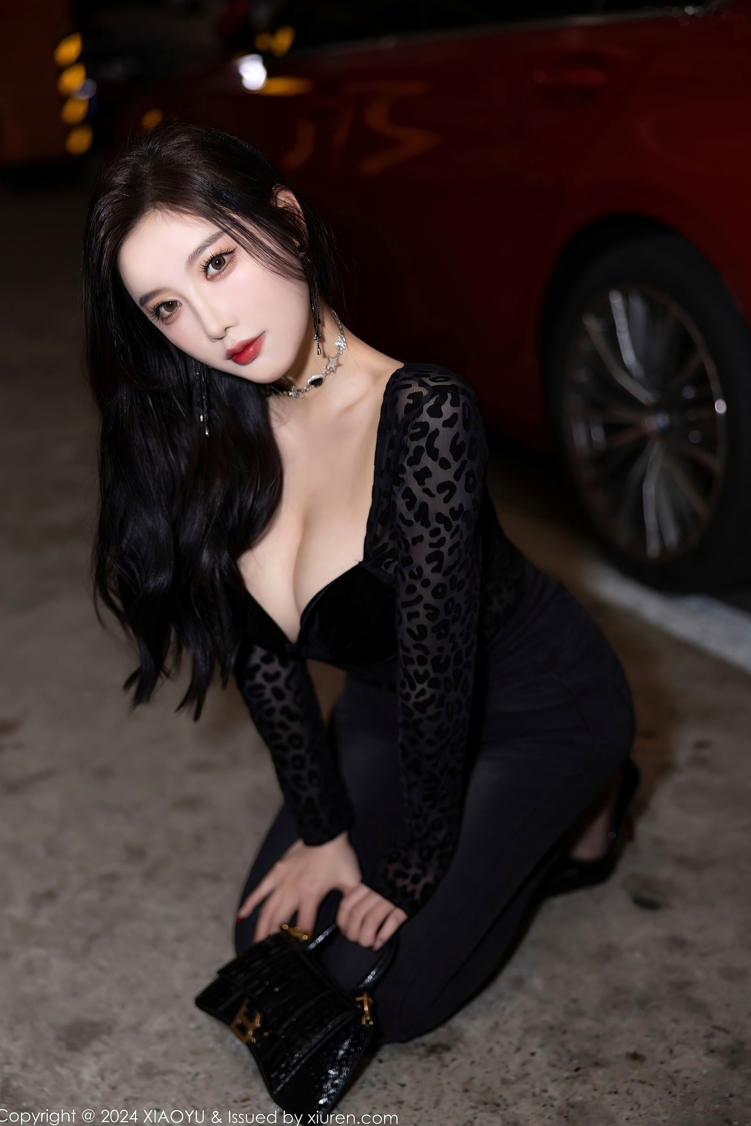 XiaoYu语画界-杨晨晨Yome-黑色豹纹透视连体衣-室内家居与车库野性私房大尺度写真-2024.03.08