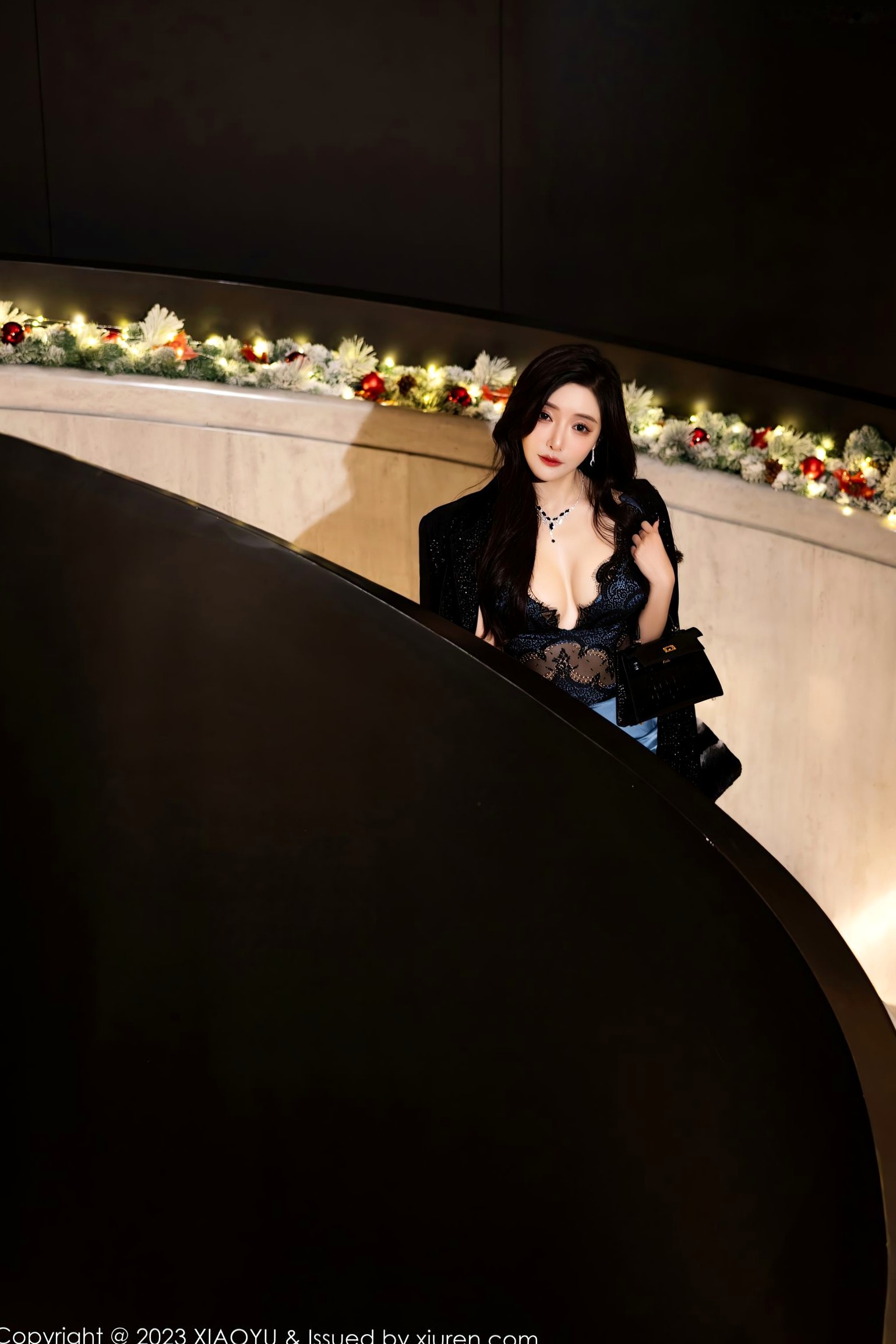 XiaoYu语画界-1163-王馨瑶yanni-高级感蓝黑色礼裙与大胆透视私房写真-无圣光