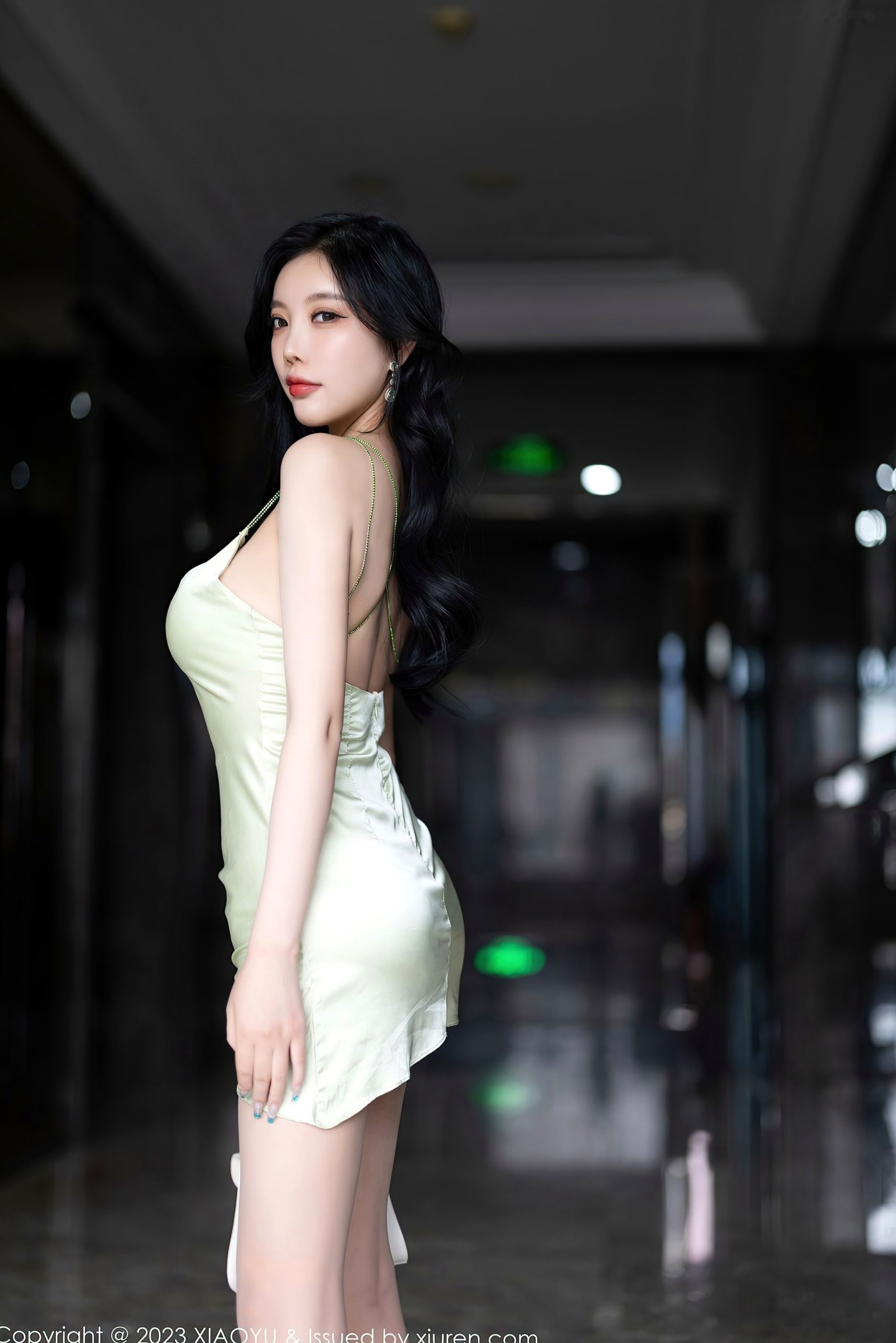 语画界杨晨晨Yome:清新淡绿蕾丝诱惑私房写真,极致女神曲线,无圣光艺术大尺度