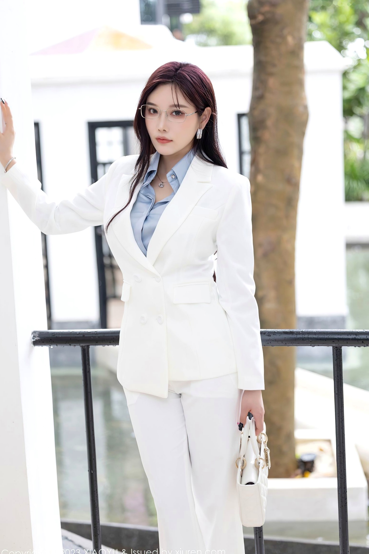XiaoYu语画界-1065-杨晨晨Yome-白色简约OL套装蓝衬衫深灰内衣-职场OL制服诱惑与私房写真-2023.07.07-无圣光大尺度