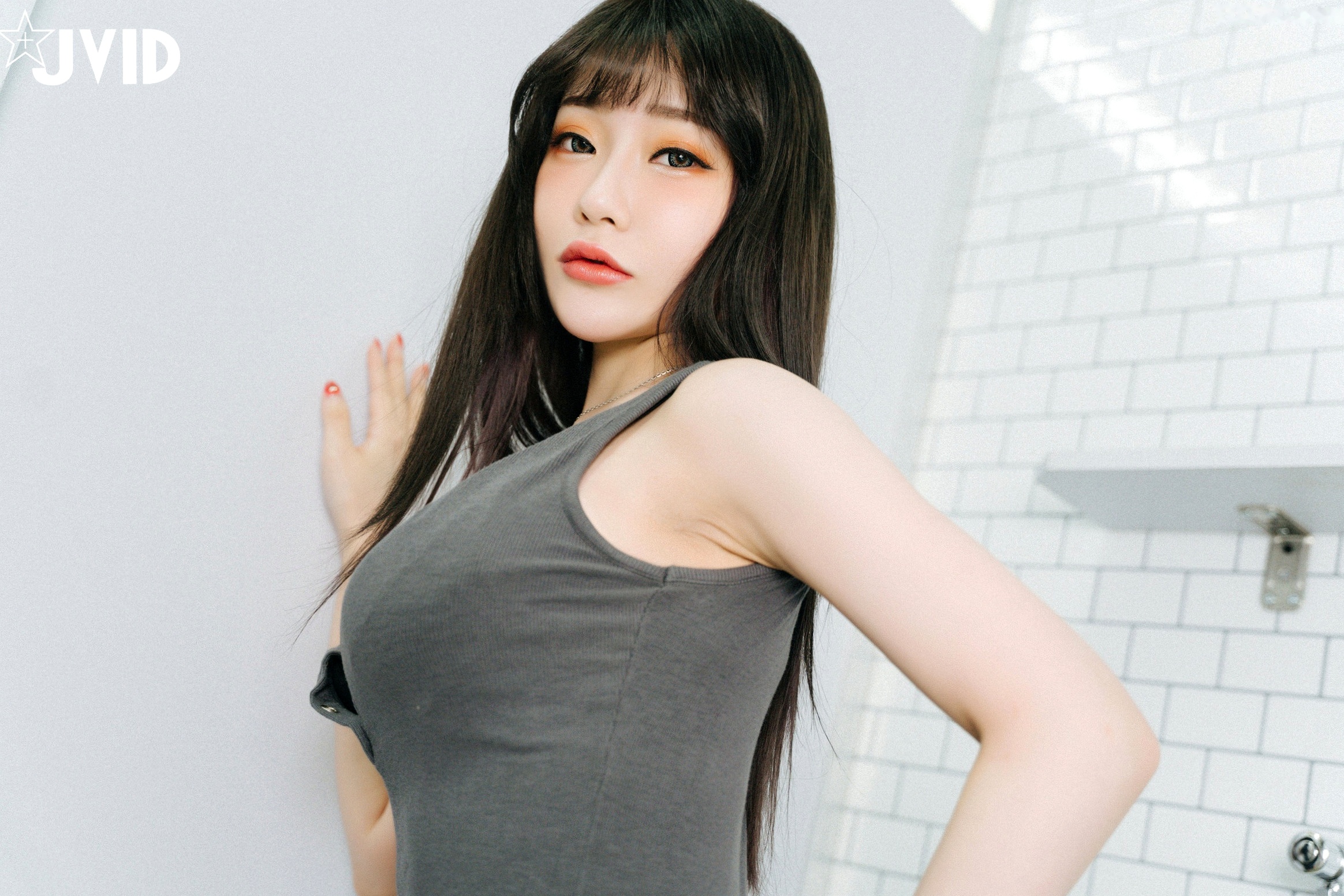 JVID-璃奈酱-Rina-公厕场景极致诱惑-大尺度私房写真-都市传说风-巨乳御姐