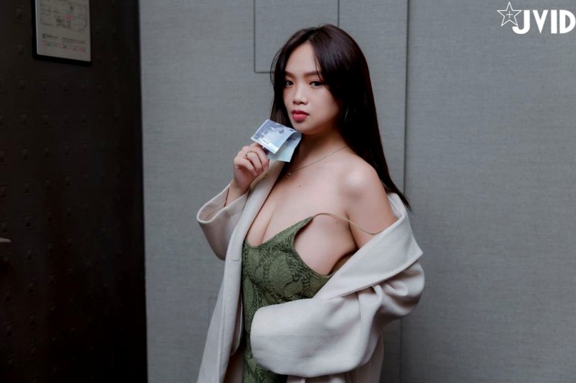 JVID写真:火辣巨乳女房东角色扮演,私房诱惑大尺度系列套图与视频