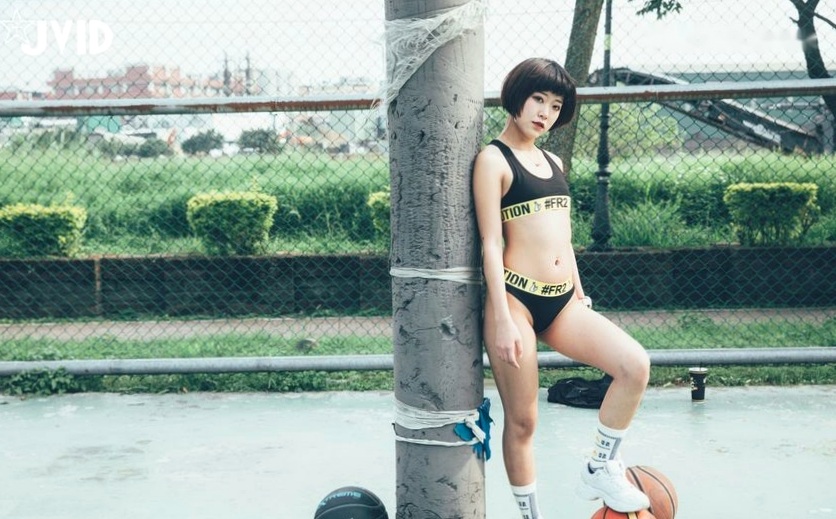 JVID精选:短发美少女篮球宝贝,诱惑风潮运动比基尼写真视频