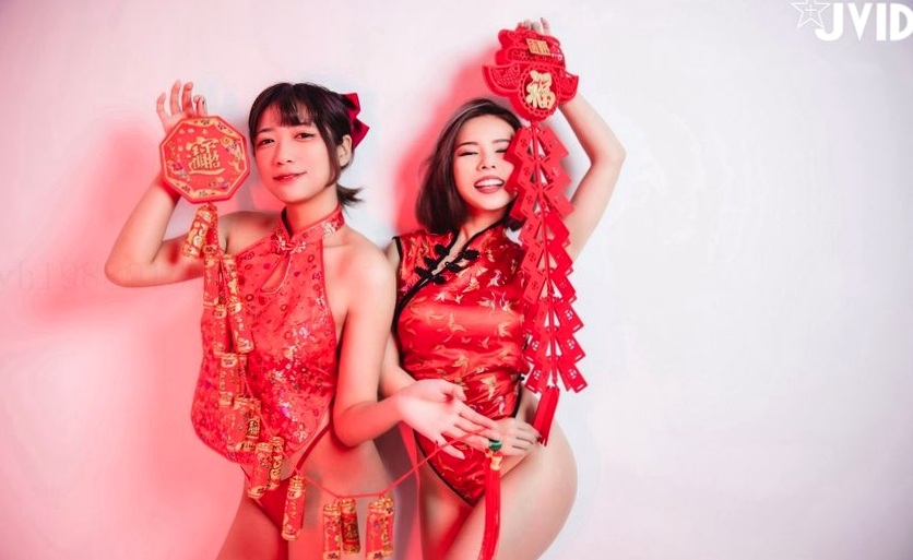 JVID写真紫欣&语芯闺蜜私房卧室互动:极致性感的大尺度诱惑与高清动态视频