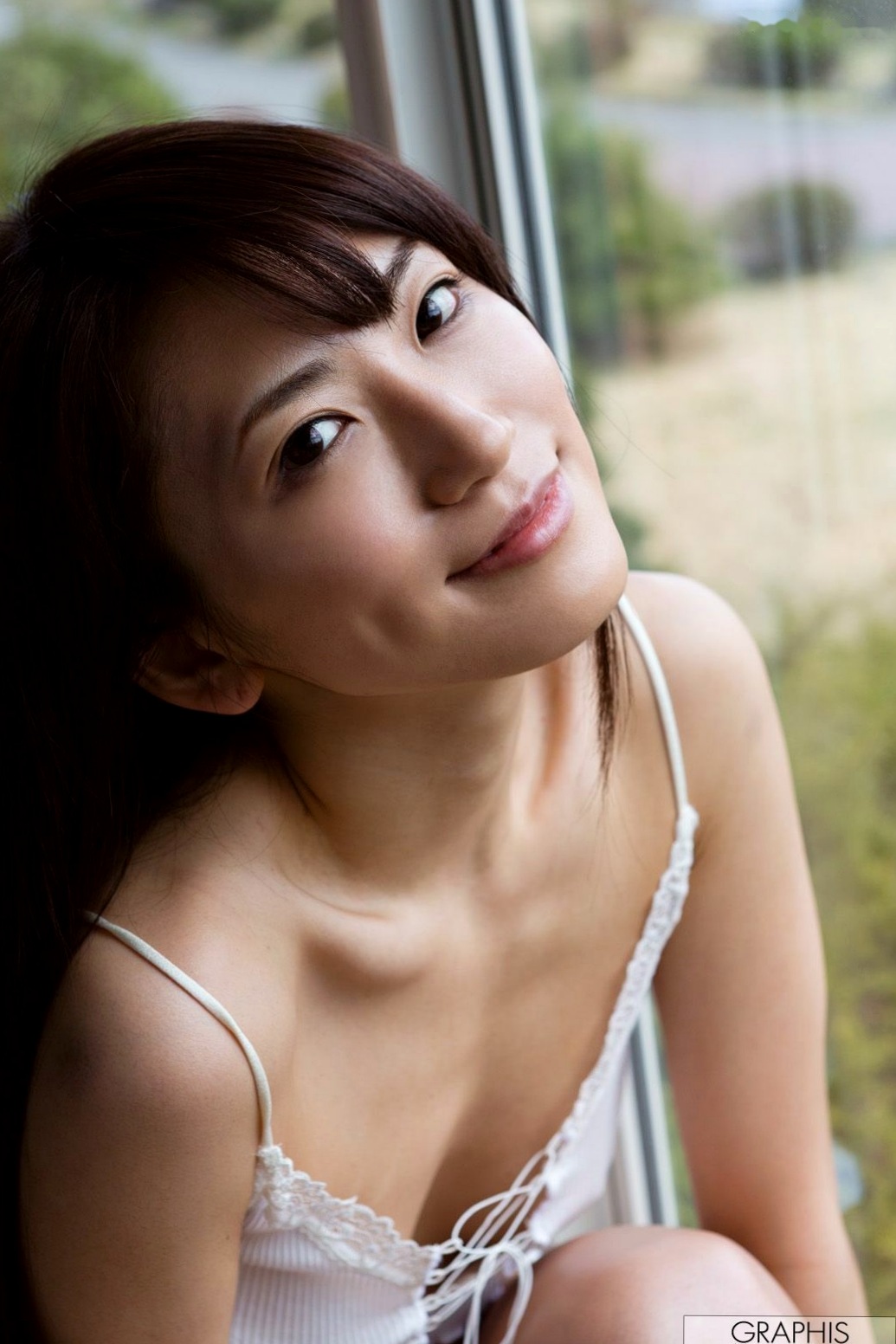 Graphis写真:香西咲《Footloose》户外清新街拍精选集,唯美碎花裙,尽显日系女神温柔魅力