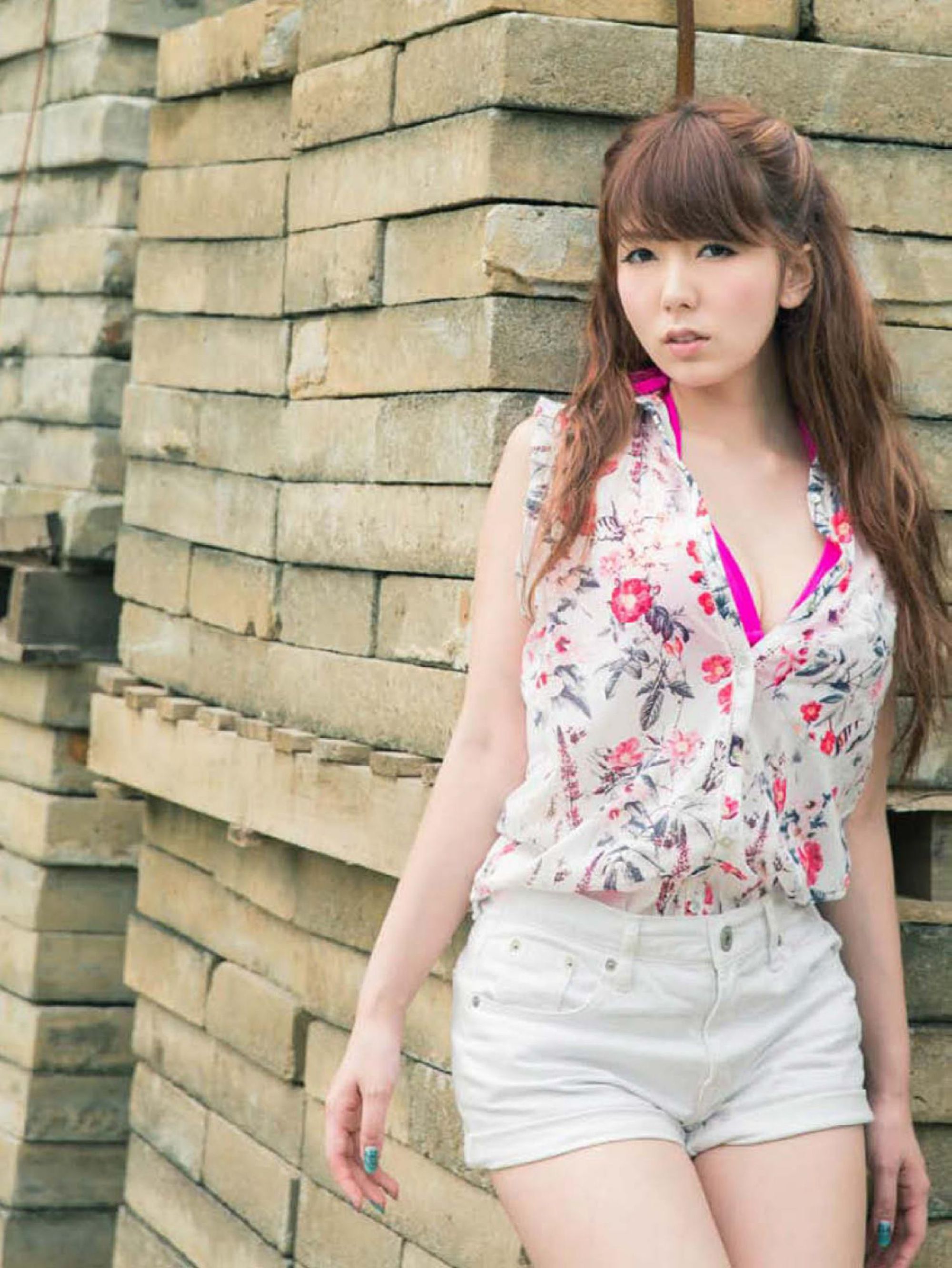 波多野結衣-《恋-LOVE 恶魔篇》写真图书