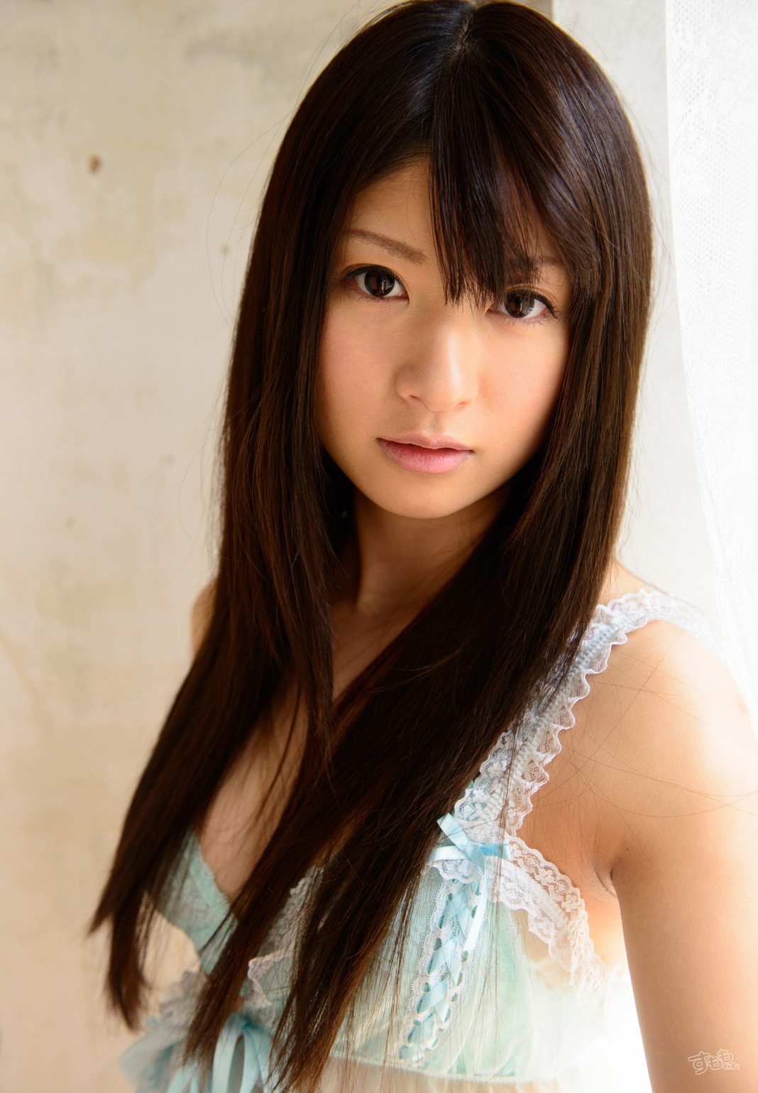 绪川里绪(緒川りお)-清纯美女的制服诱惑