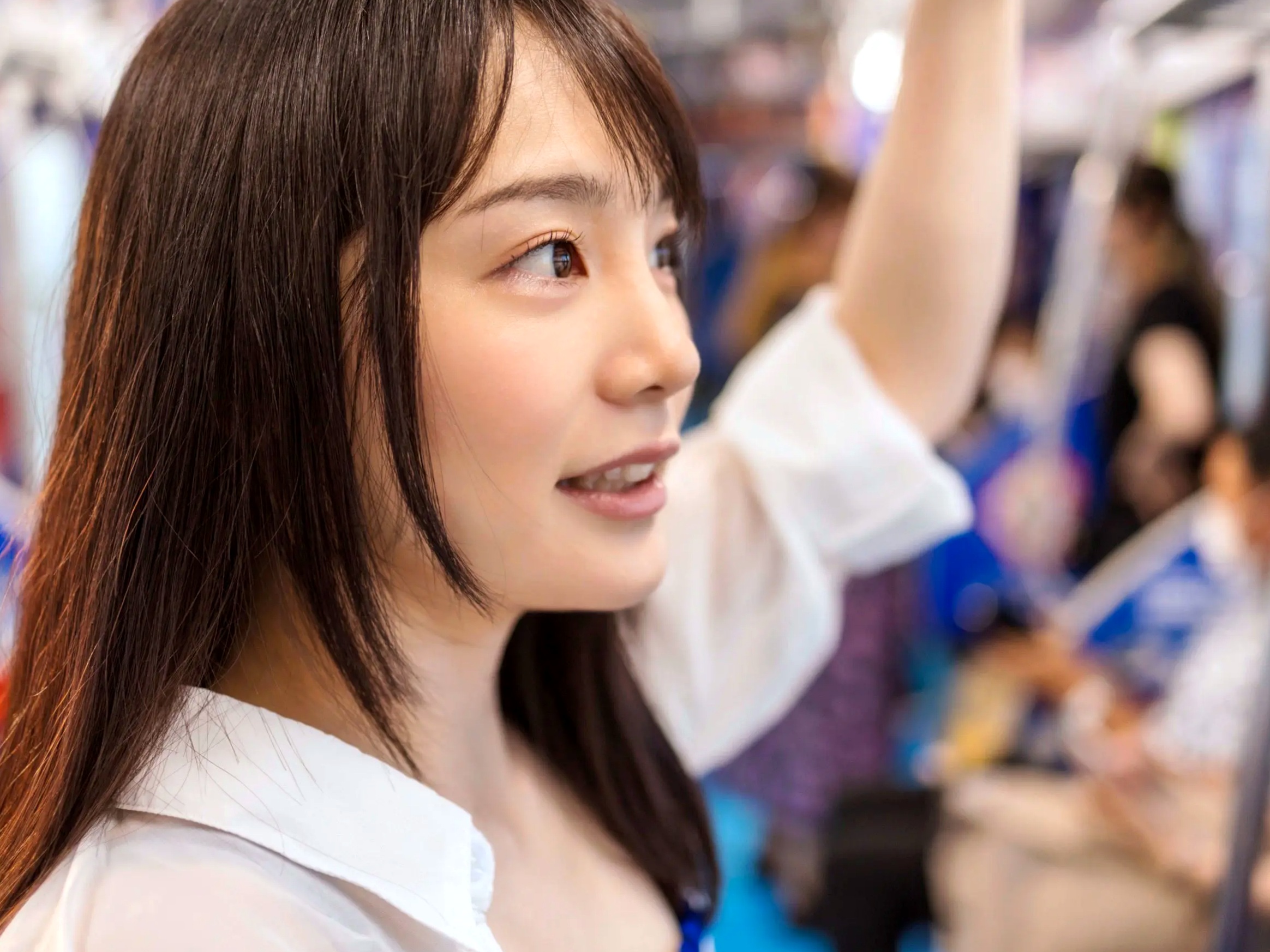 鈴村あいり(AIRI)街头清新日常与私房黑丝诱惑写真集