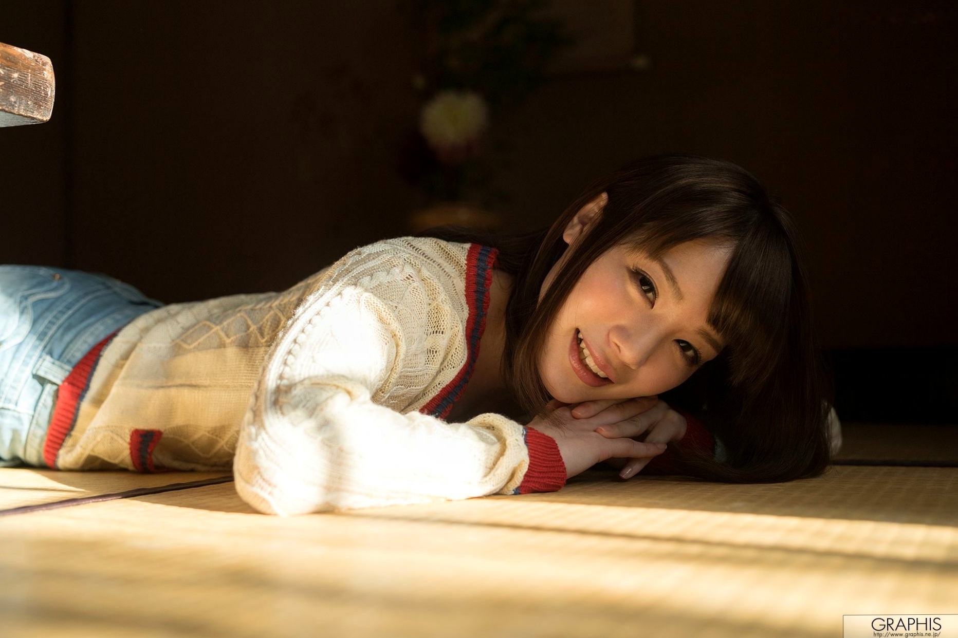 Graphis_铃村爱里 (Airi Suzumura) 暖光卧房性感内衣写真集 Certain Existence