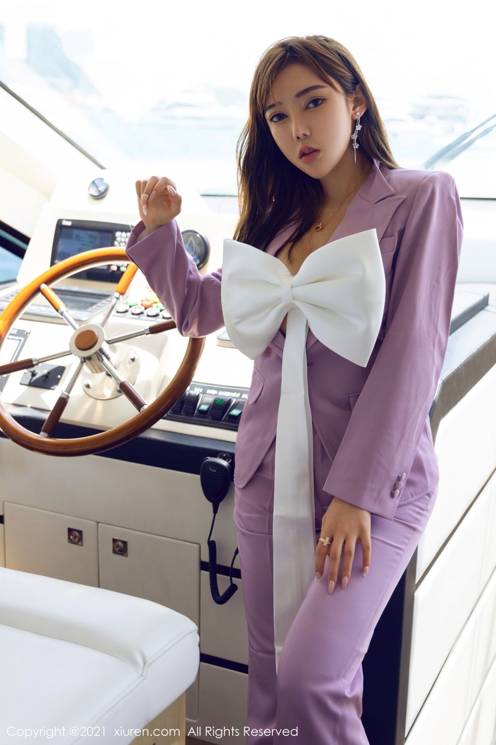 萌汉药三亚旅拍 游艇独特礼结服饰