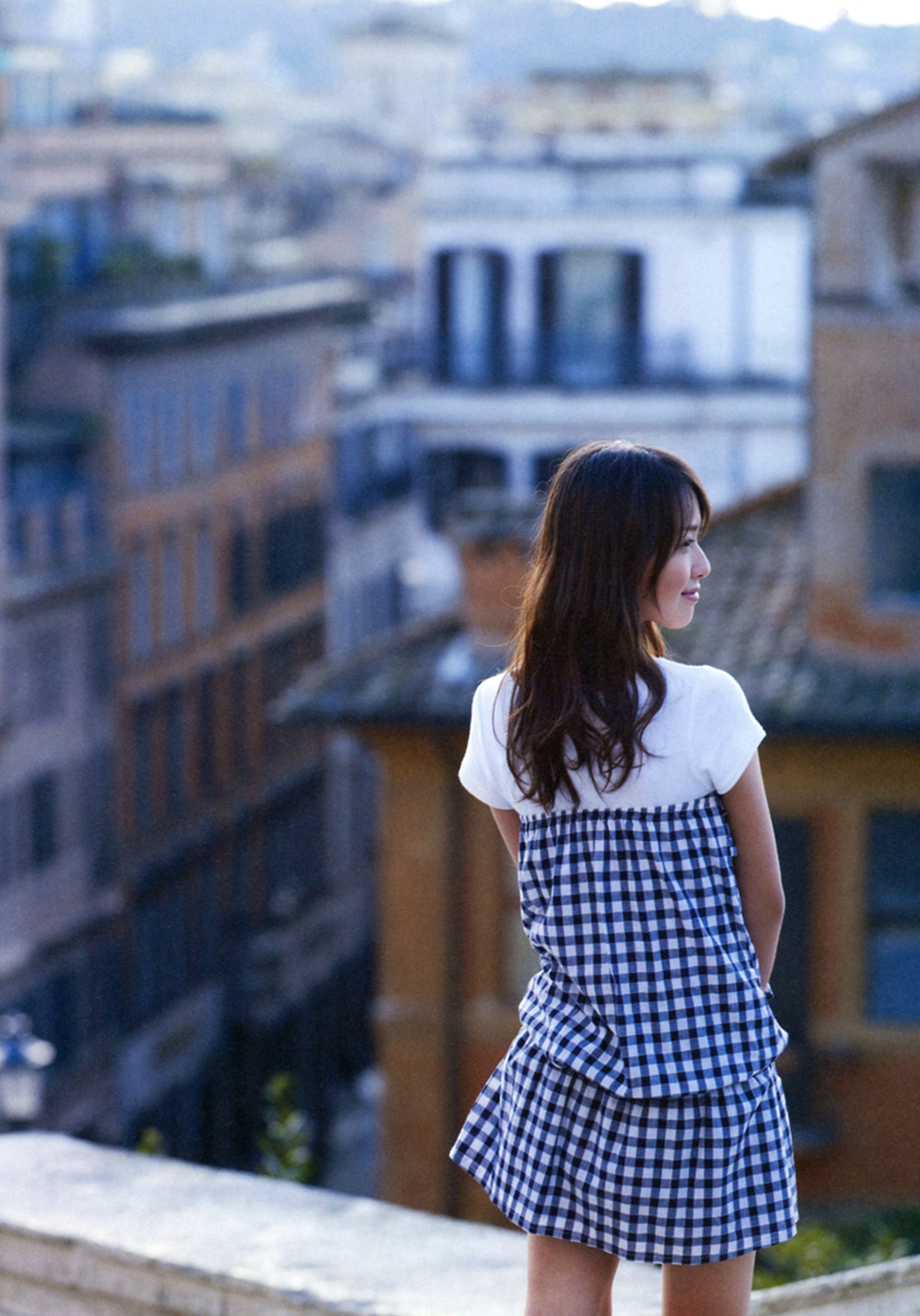 户田惠梨香《ERIKA × CECIL McBEE Vivace》时尚私服与清纯少女感写真大片