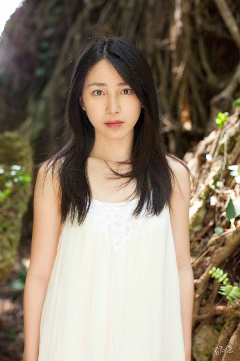 吉川友-天然美少女画像140枚