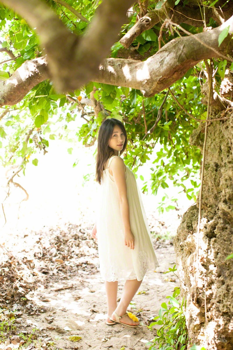 吉川友-天然美少女画像140枚