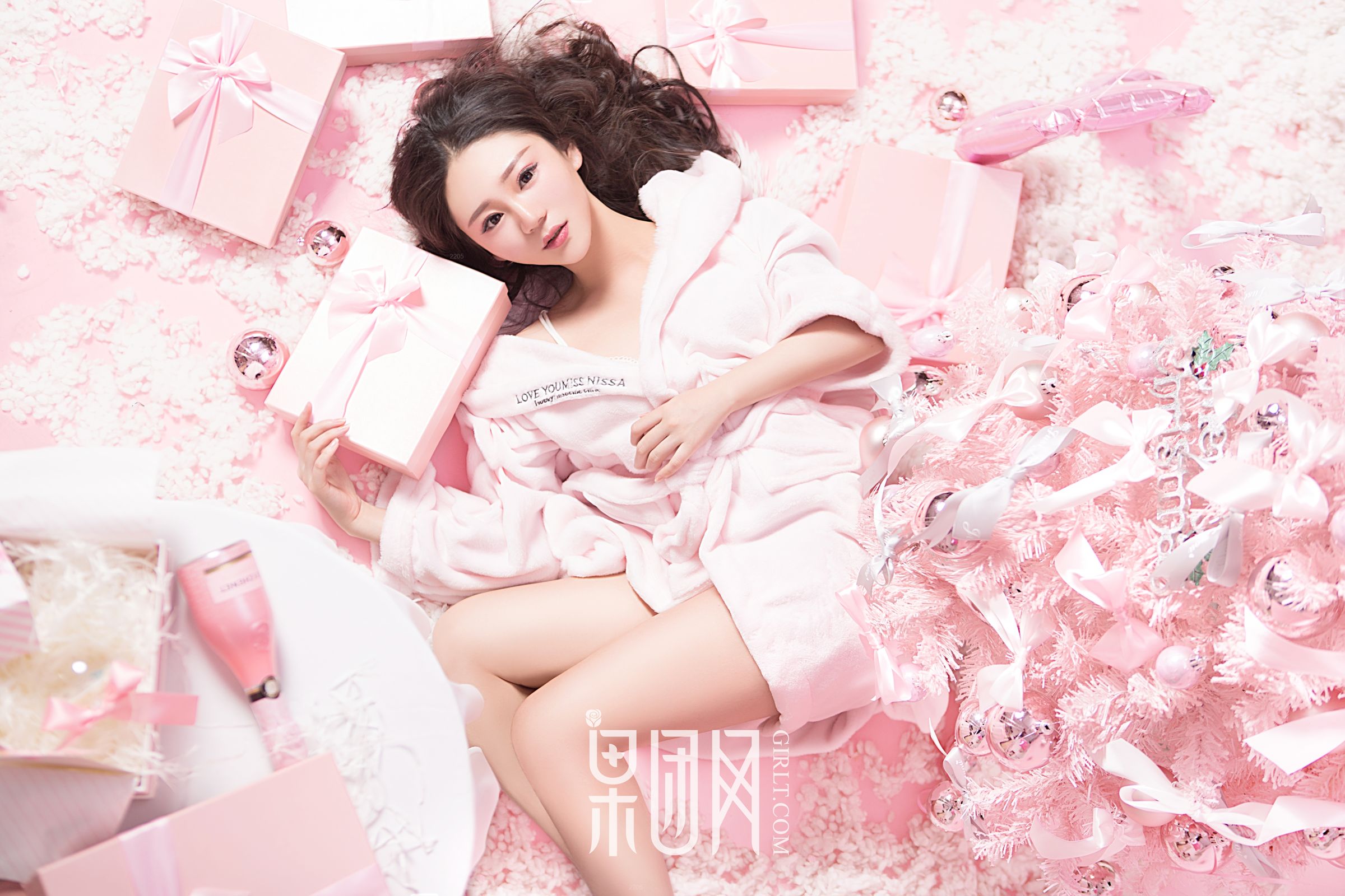 莫雅淇圣诞节惊喜套图免费送!