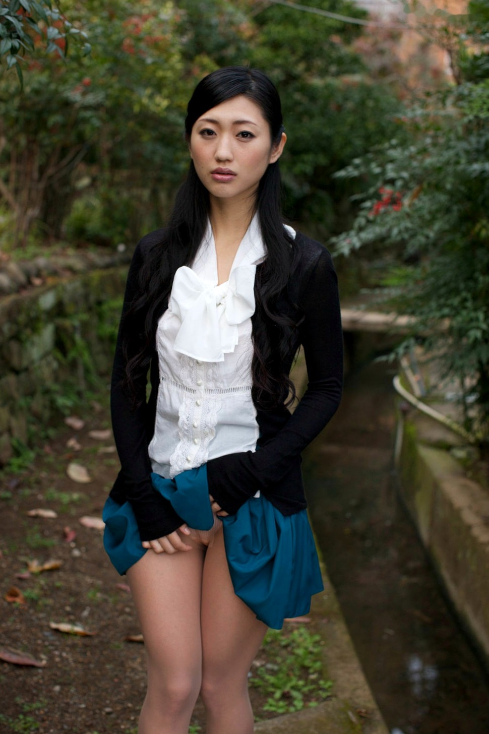 坛蜜《媚药之雾》写真集_室内私房床照_成熟魅力极致丝袜内衣诱惑