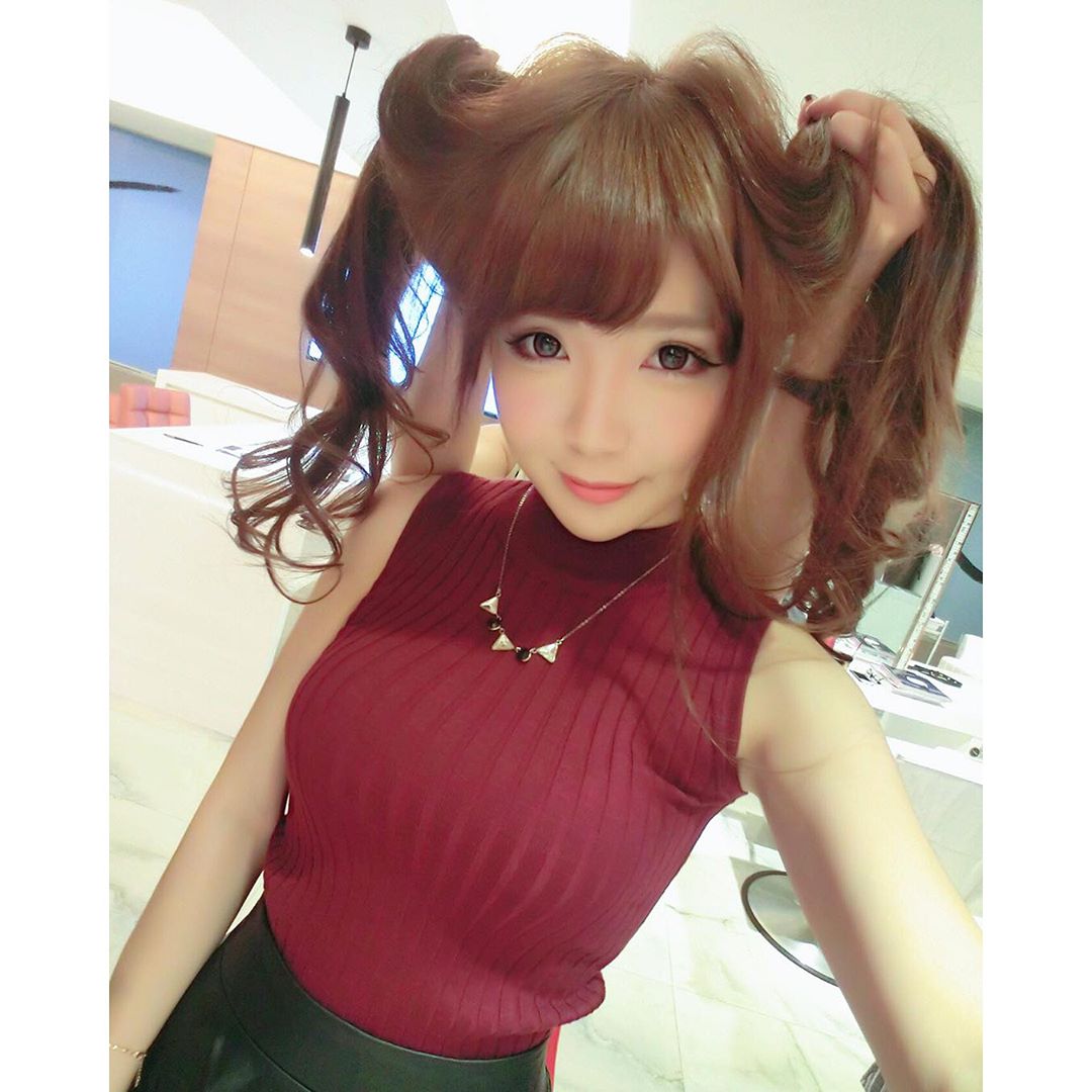 范亚璇 神似洋娃娃的甜美正妹