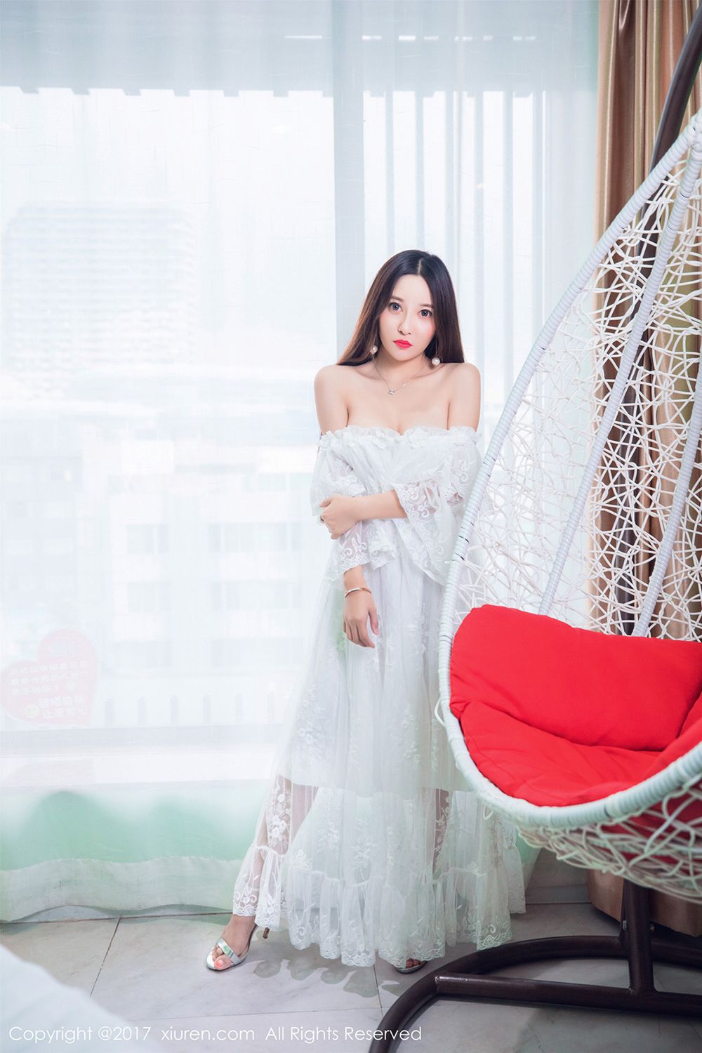千娇百媚李梓熙 洁白婚纱美不胜收