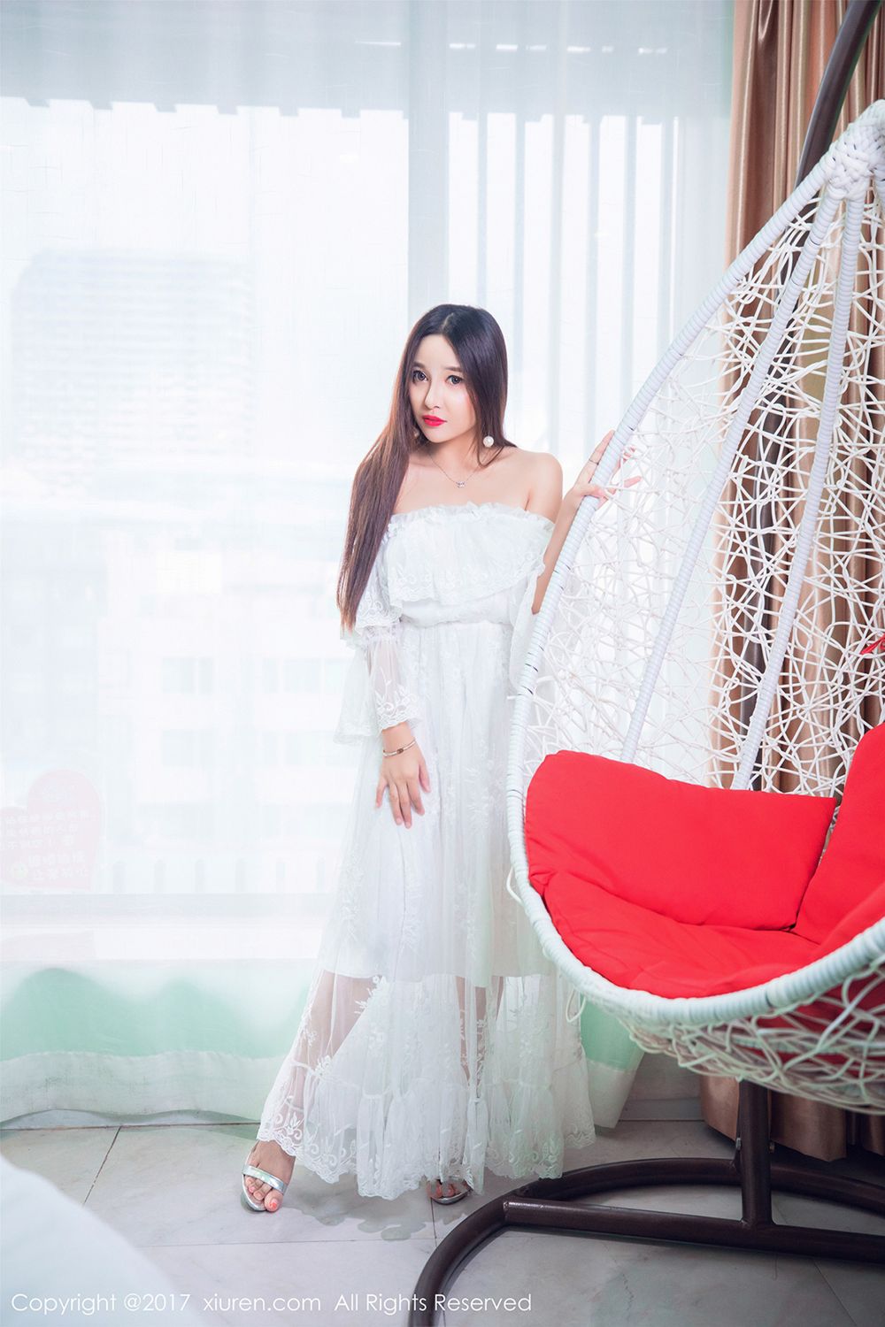 千娇百媚李梓熙 洁白婚纱美不胜收