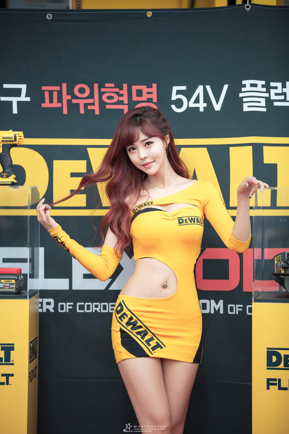 徐珍儿- 韩国车模高清车展写真