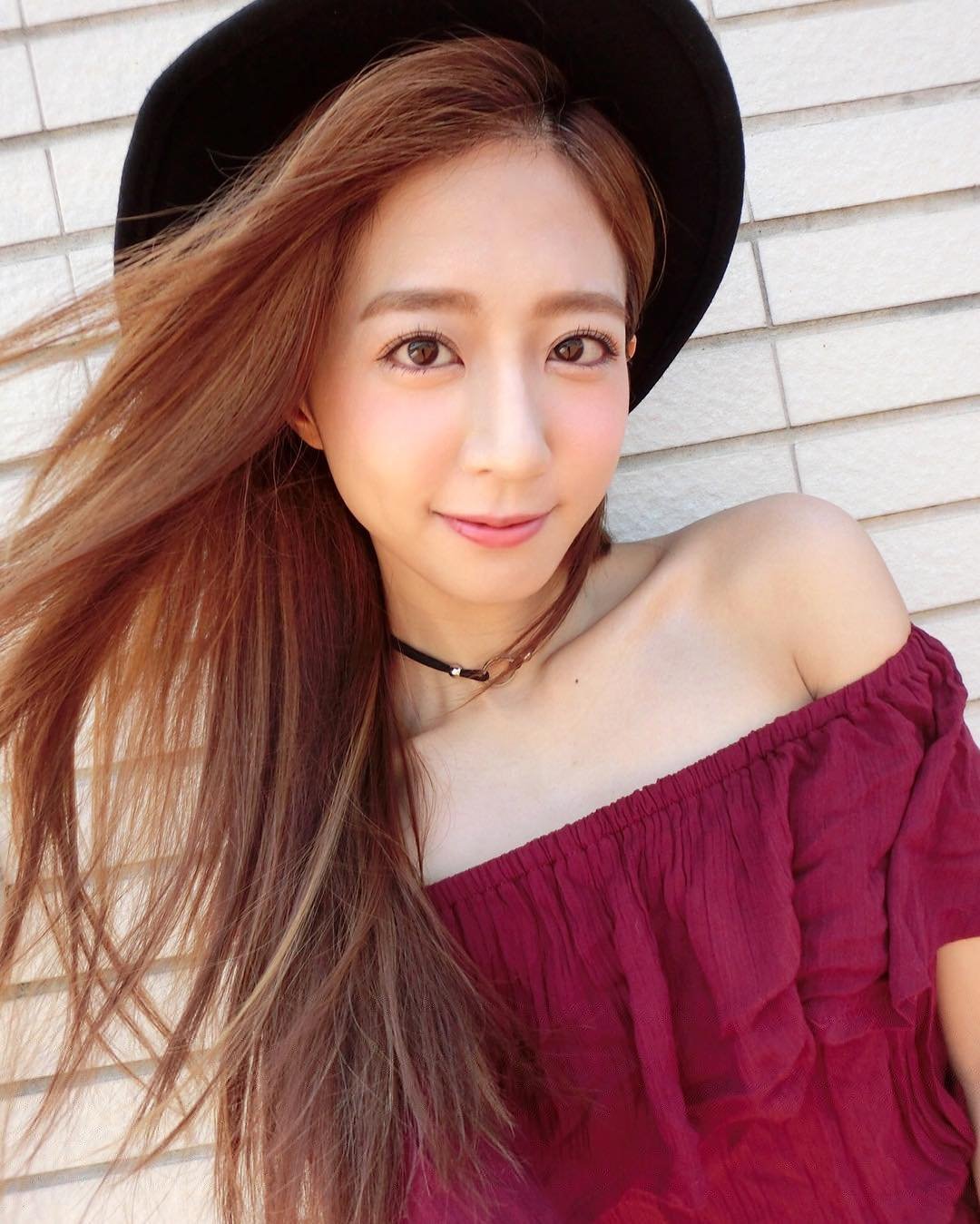 洪诗(洪诗涵) 洋溢着青春气息的比基尼美照