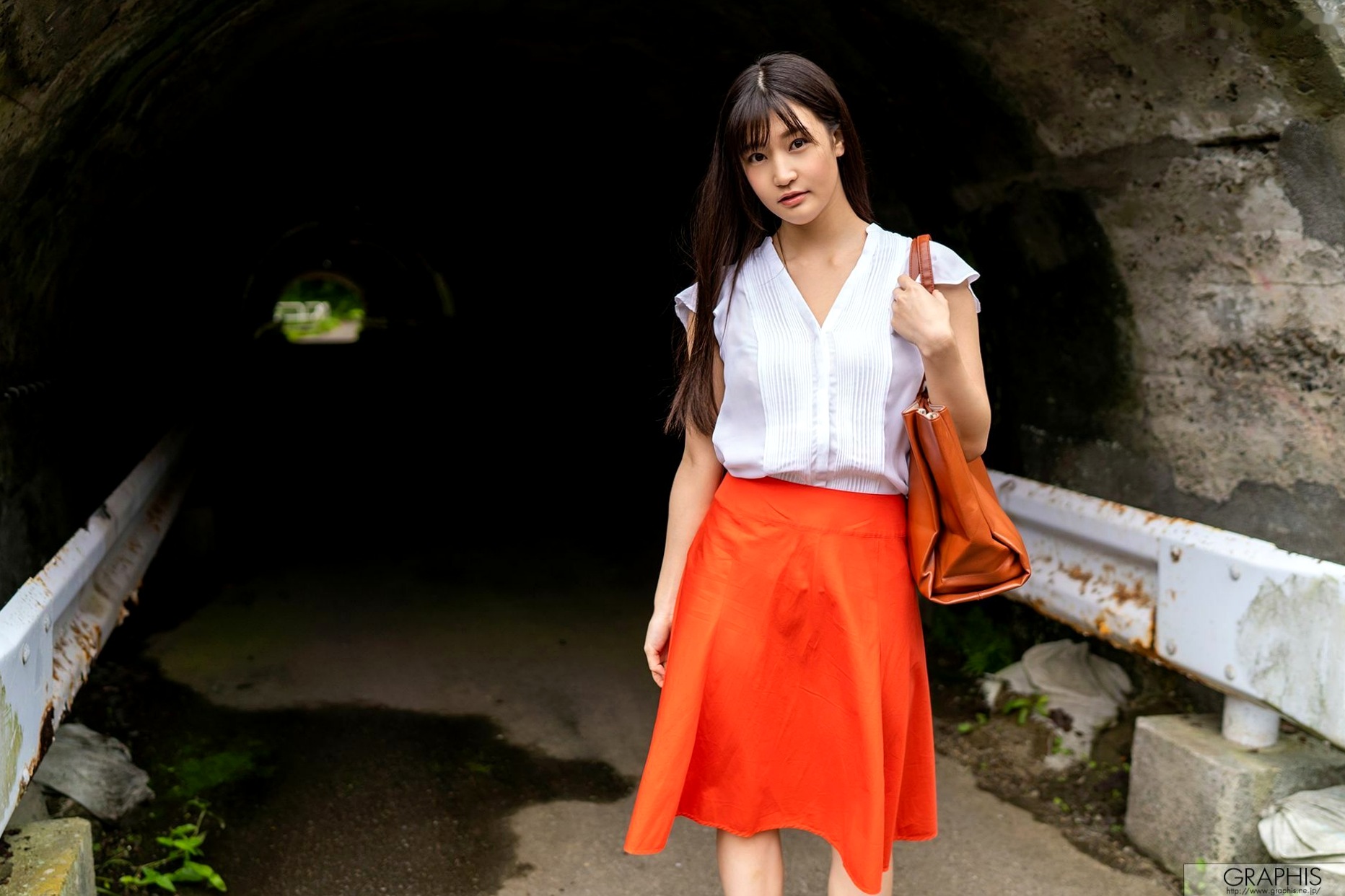 Graphis_高桥圣子《TAKAHASHO》精选写真集:和服风情与私房性感诱惑,尽显童颜巨乳魅力