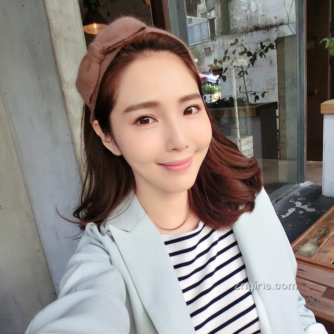 气象女主播朱琦郁 魅力非凡的气质校花