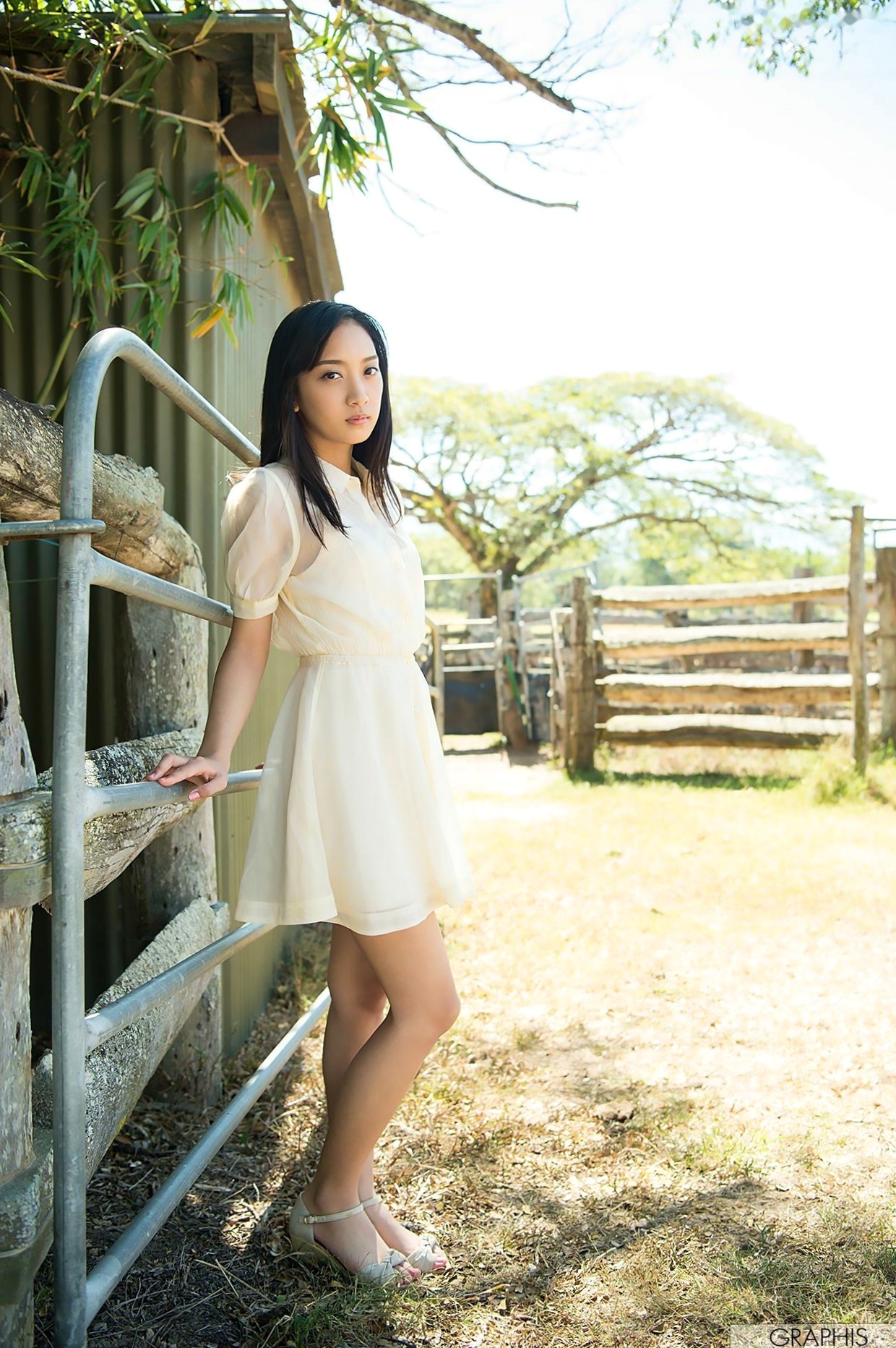 Graphis_辻本杏《Asian Beauty》秋季特别版:清新自然私房写真与户外唯美大片