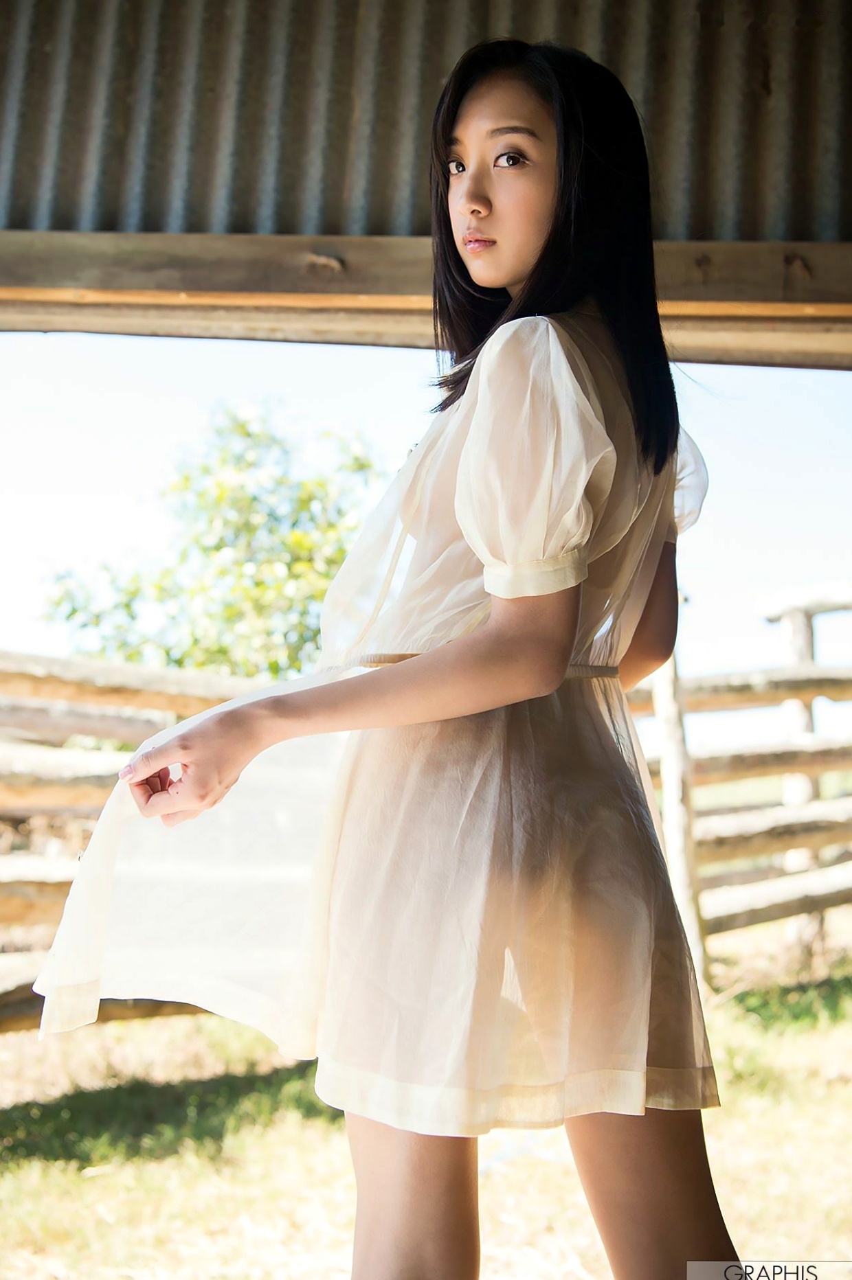 Graphis_辻本杏《Asian Beauty》秋季特别版:清新自然私房写真与户外唯美大片