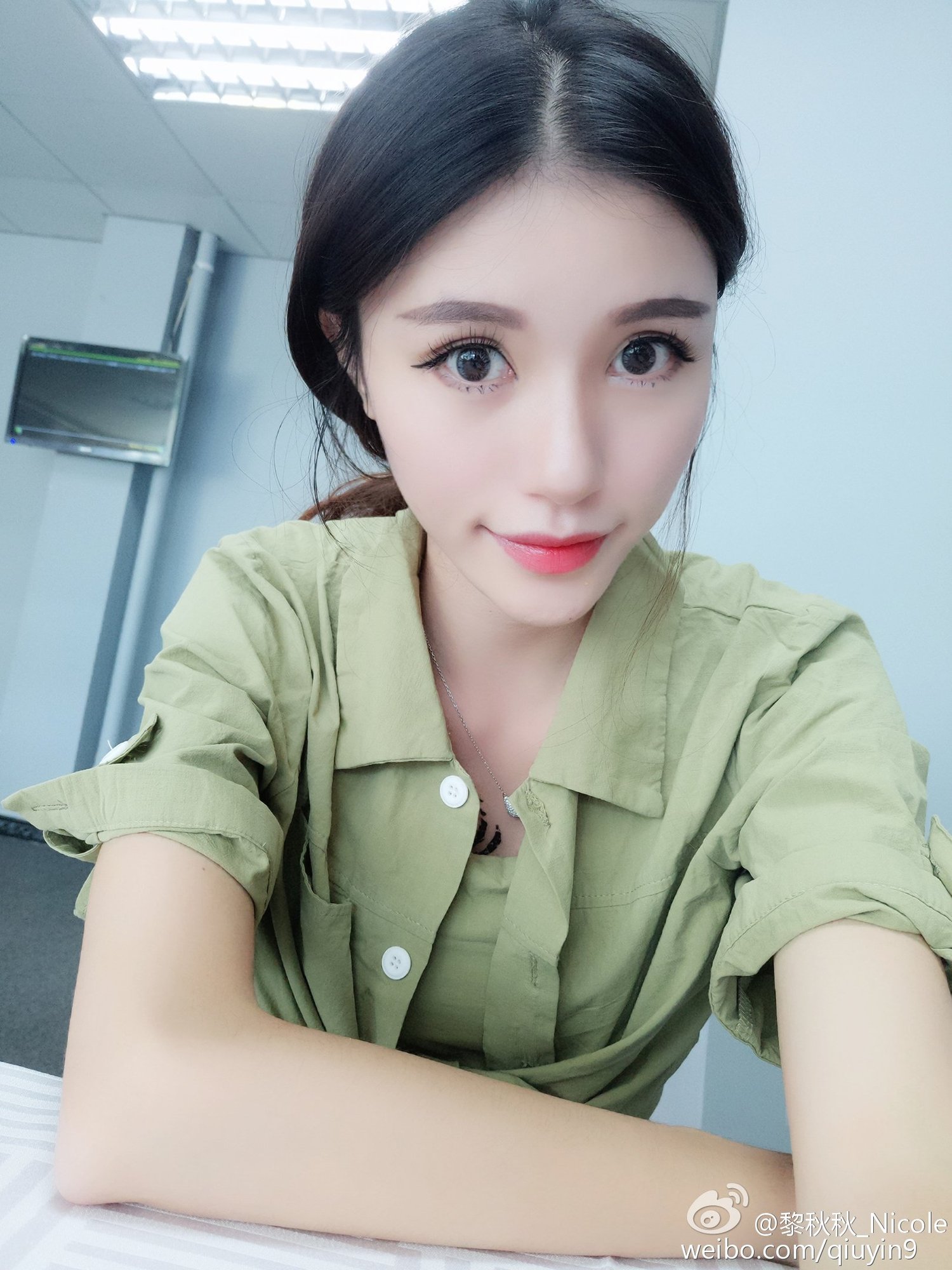 黎秋秋Nicole 人气校花微博美图