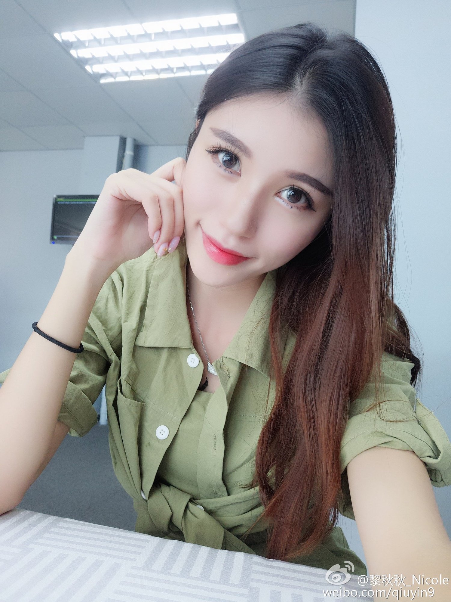 黎秋秋Nicole 人气校花微博美图