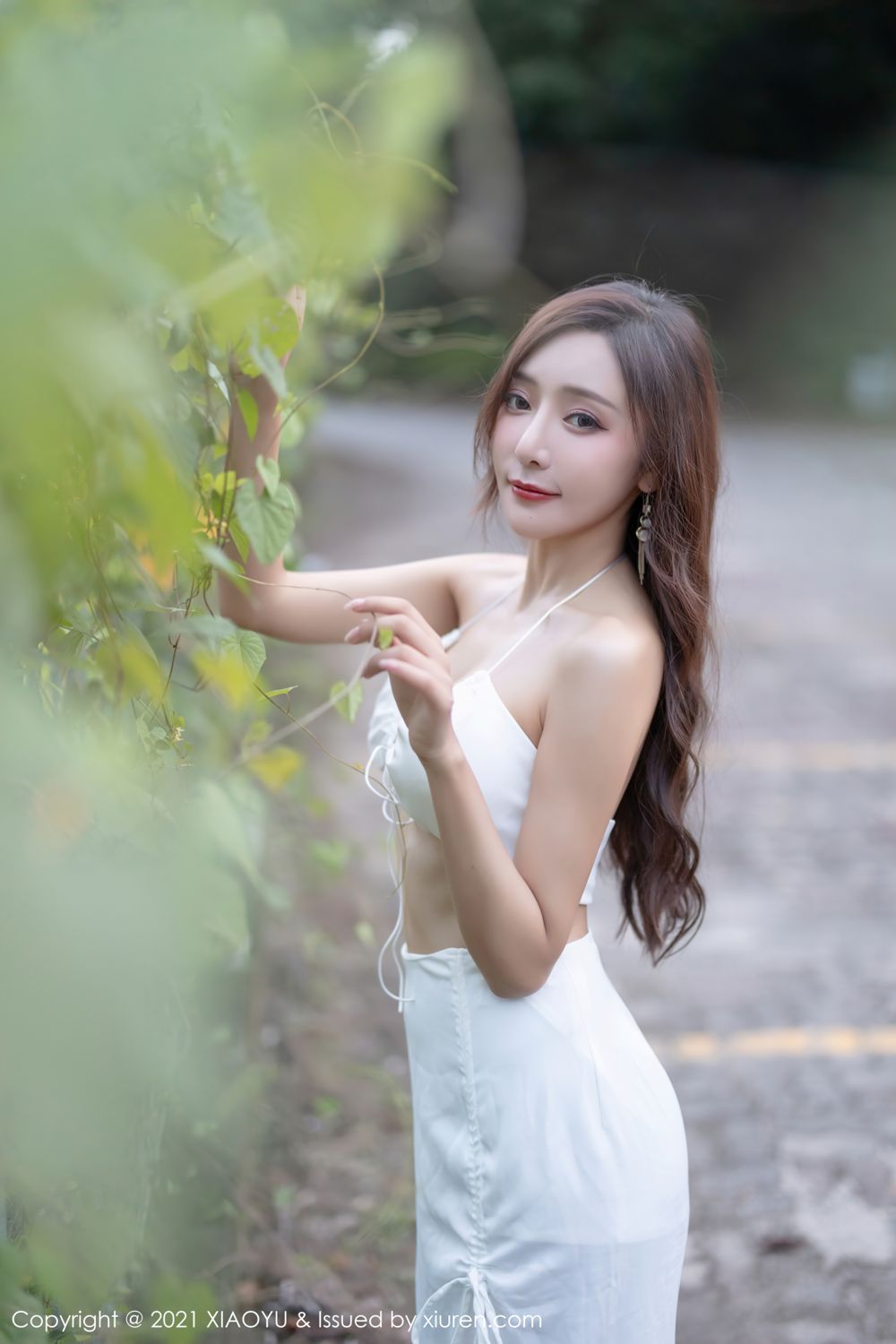 你的女神王馨瑶 外拍时尚多姿