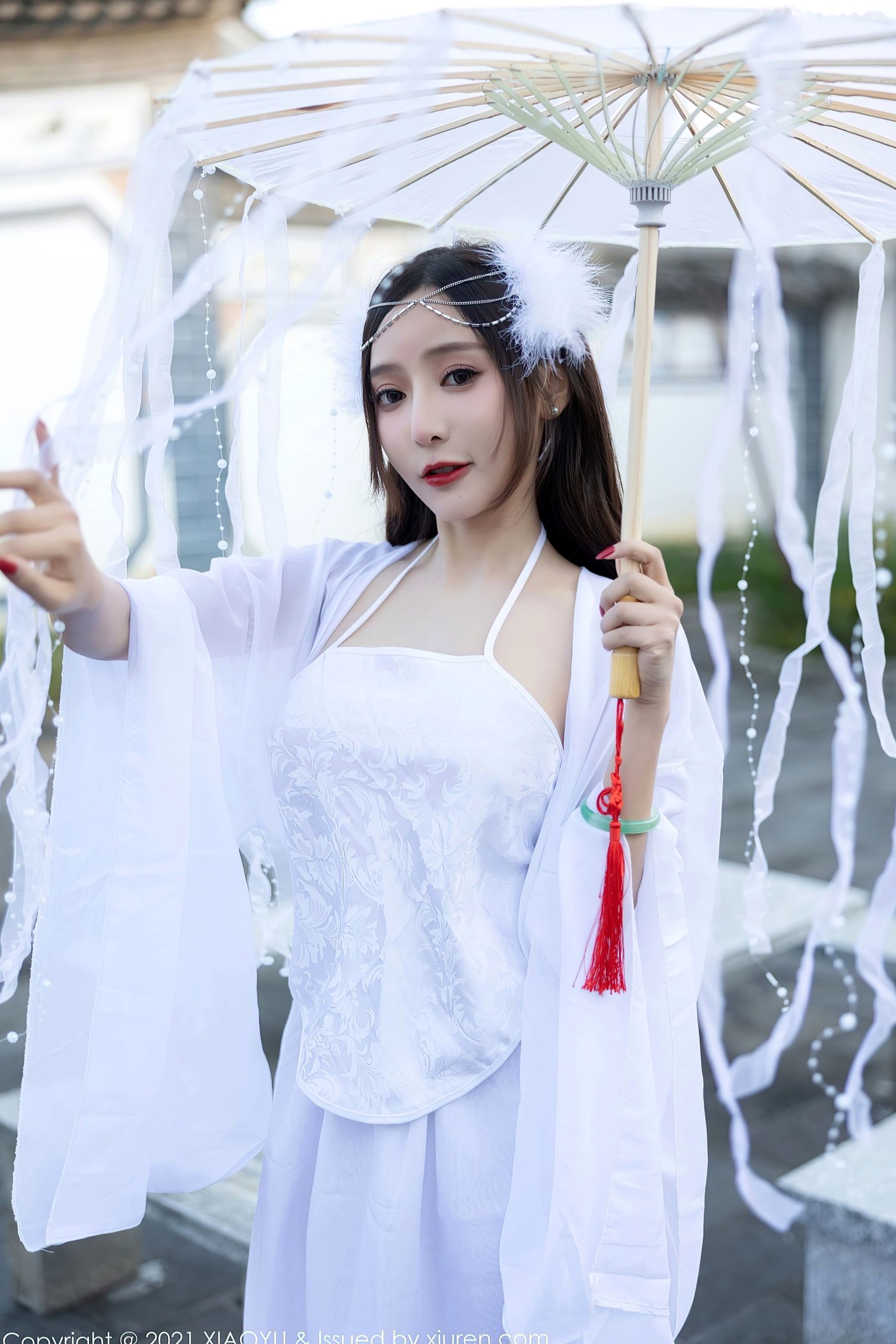 XiaoYu语画界-672-王馨瑶Yanni-云南泳池旅拍白纱古装写真-唯美户外私房大尺度合集
