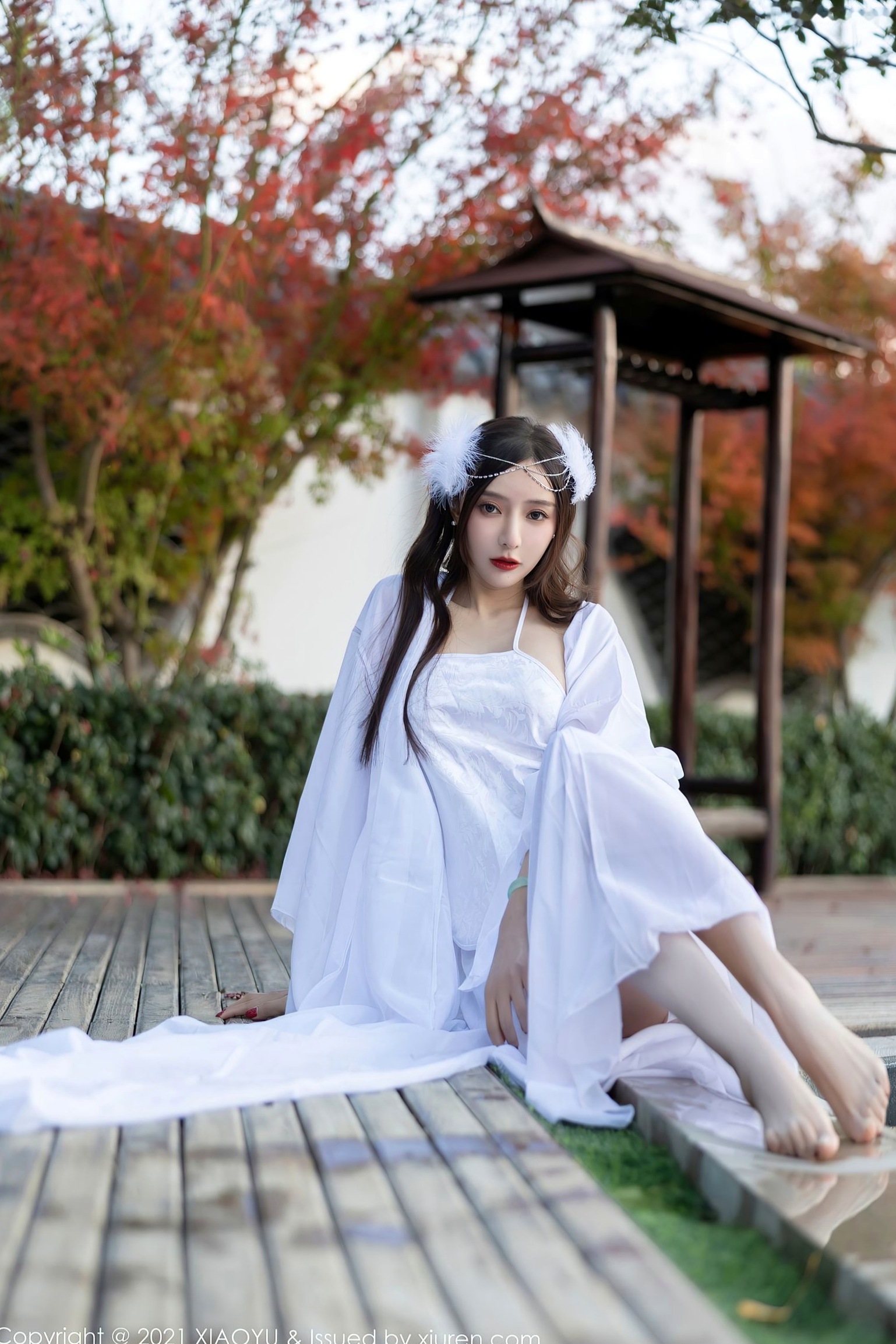 XiaoYu语画界-672-王馨瑶Yanni-云南泳池旅拍白纱古装写真-唯美户外私房大尺度合集