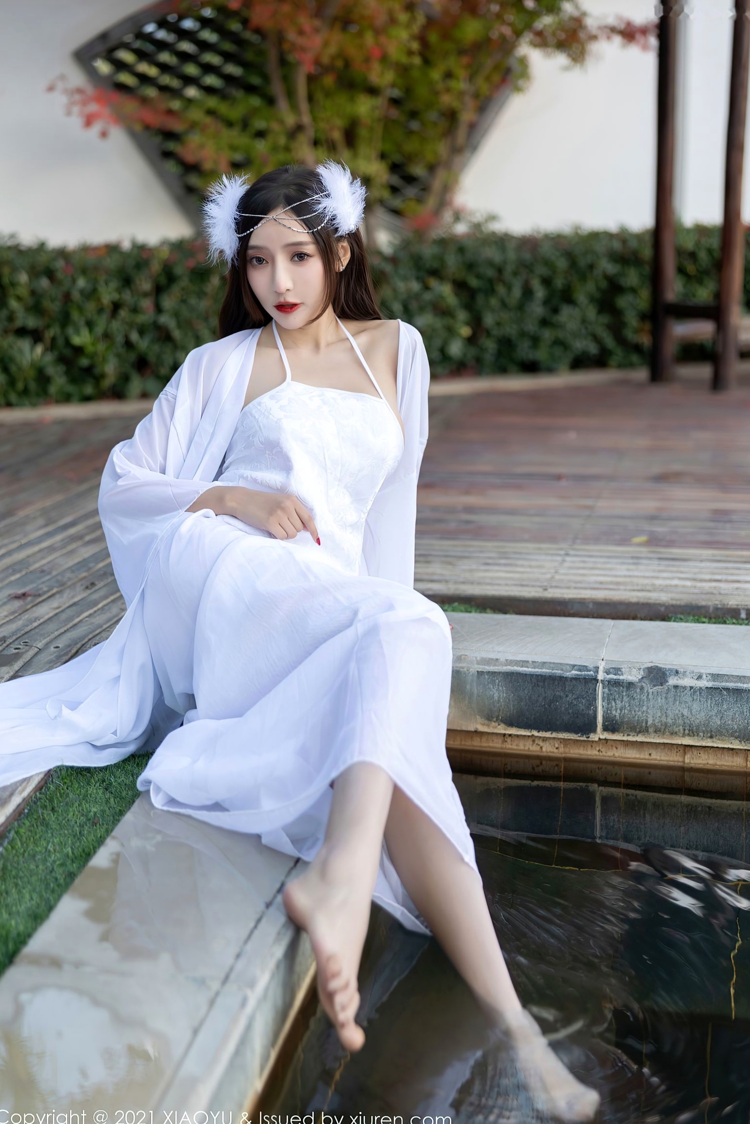 XiaoYu语画界-672-王馨瑶Yanni-云南泳池旅拍白纱古装写真-唯美户外私房大尺度合集