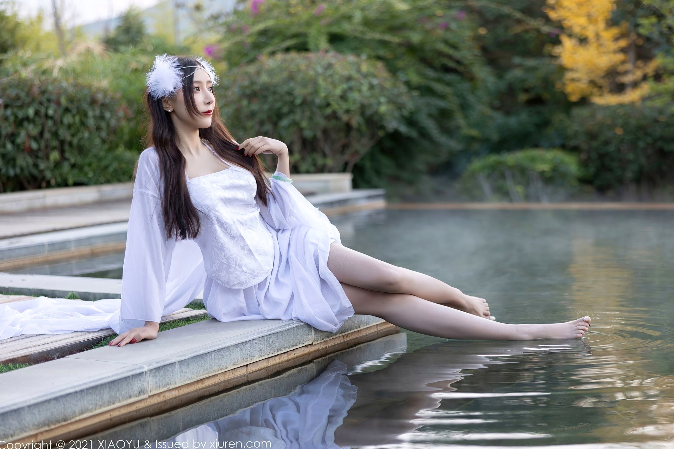 XiaoYu语画界-672-王馨瑶Yanni-云南泳池旅拍白纱古装写真-唯美户外私房大尺度合集