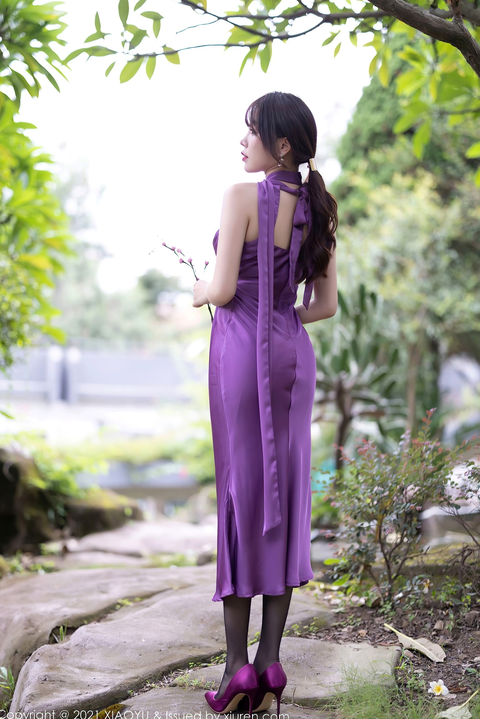 XiaoYu语画界-634-芝芝Booty-紫色长裙与镂空黑丝私房诱惑-2021.10.18-无圣光大尺度