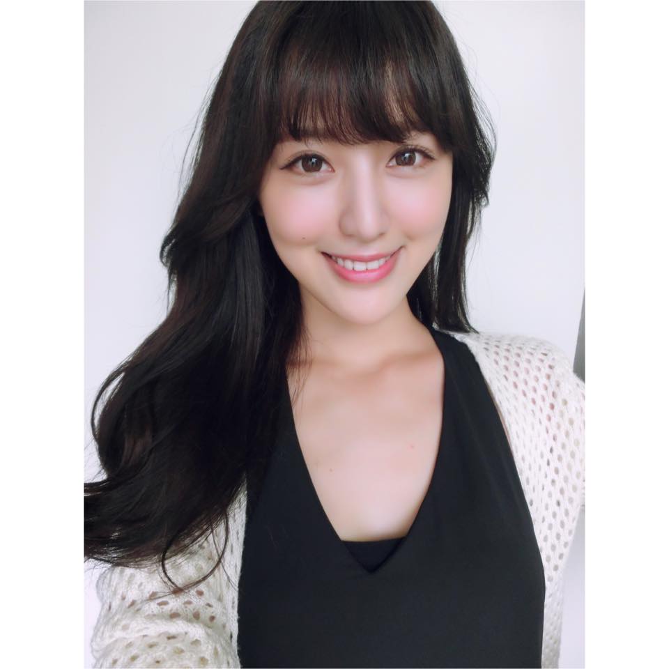 梁以辰(钟幸村) 原石美女私房照诱惑写真图