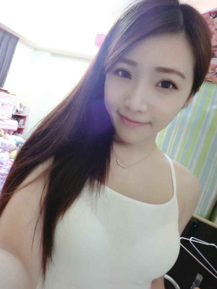 许薇安Vivi 俏丽美女可爱私房照诱惑写真图